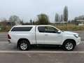 Toyota Hilux 2.4 D-4D 4WD Comfort**CARNET COMPLETS** Wit - thumbnail 4