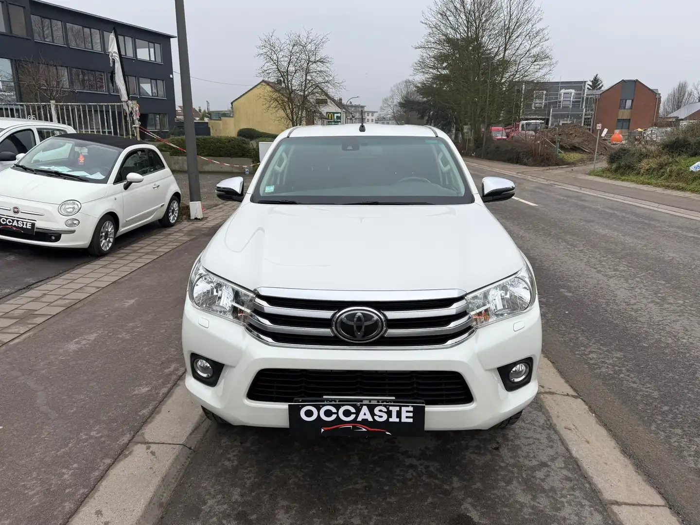 Toyota Hilux 2.4 D-4D 4WD Comfort**CARNET COMPLETS** Wit - 2