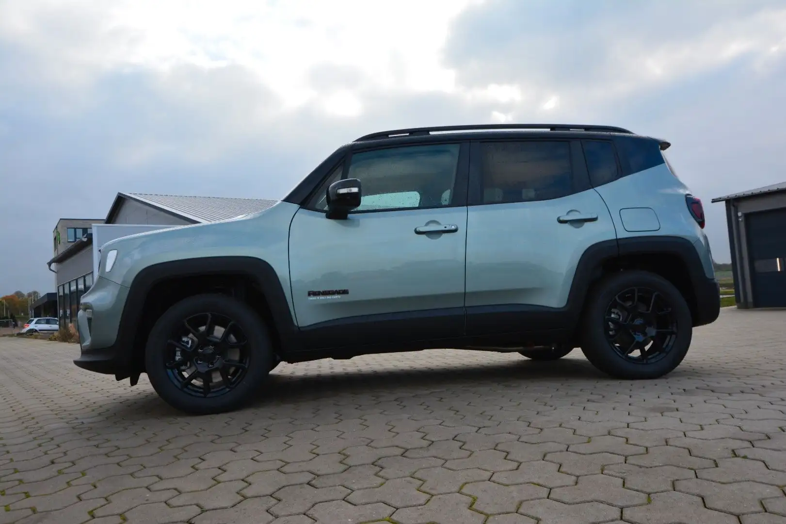 Jeep Renegade RENEGADE PHEV + Upland Schiebedach Grün - 2