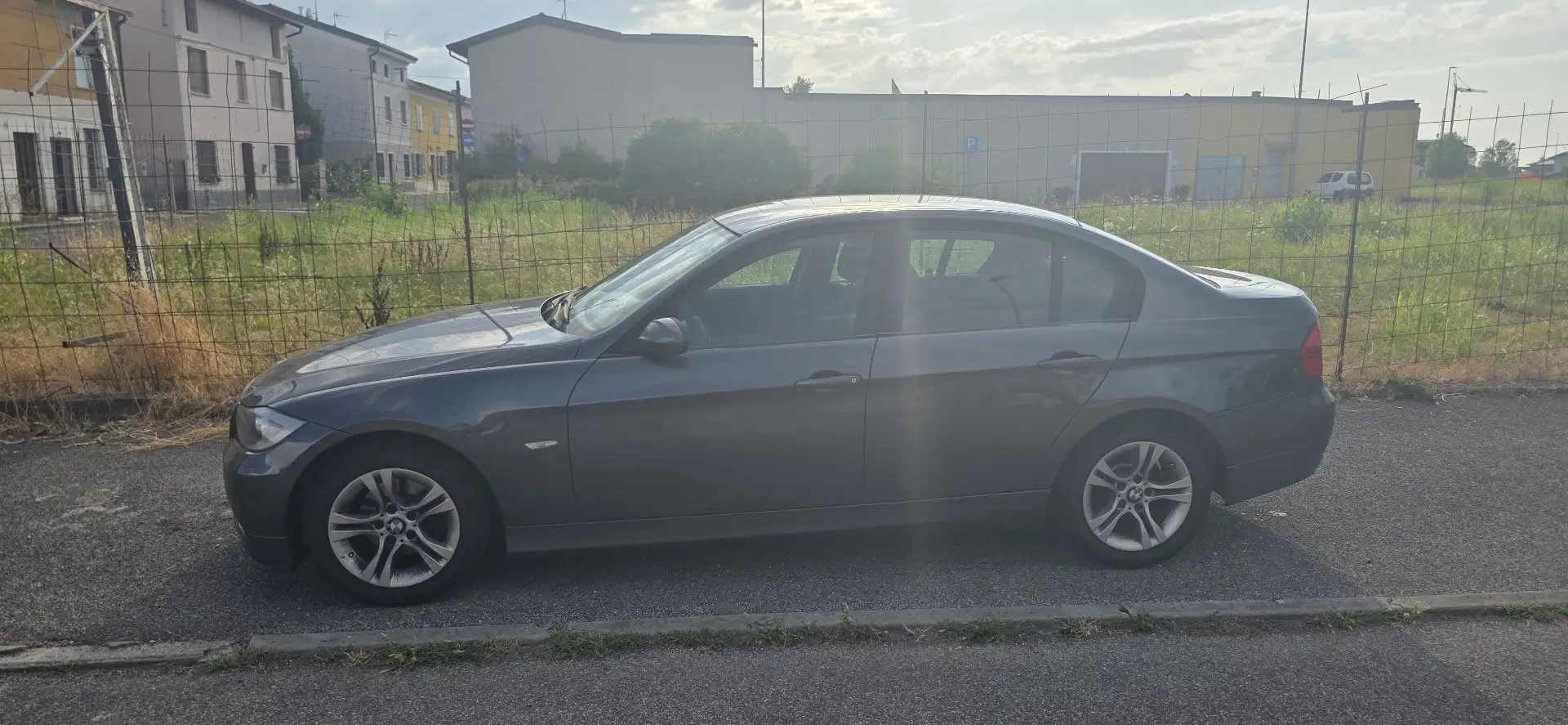 BMW 318 318i Futura - 1