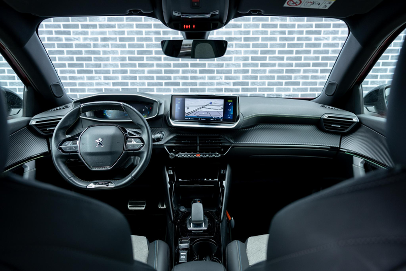 Peugeot e-2008 EV GT 50 kWh | Achteruitrijcamera | Parkeersensore — photo 2
