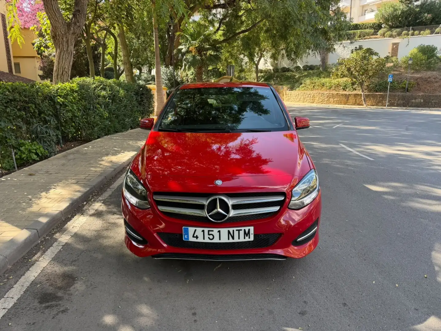 Mercedes-Benz B 180 180d 7G-DCT Rojo - 2
