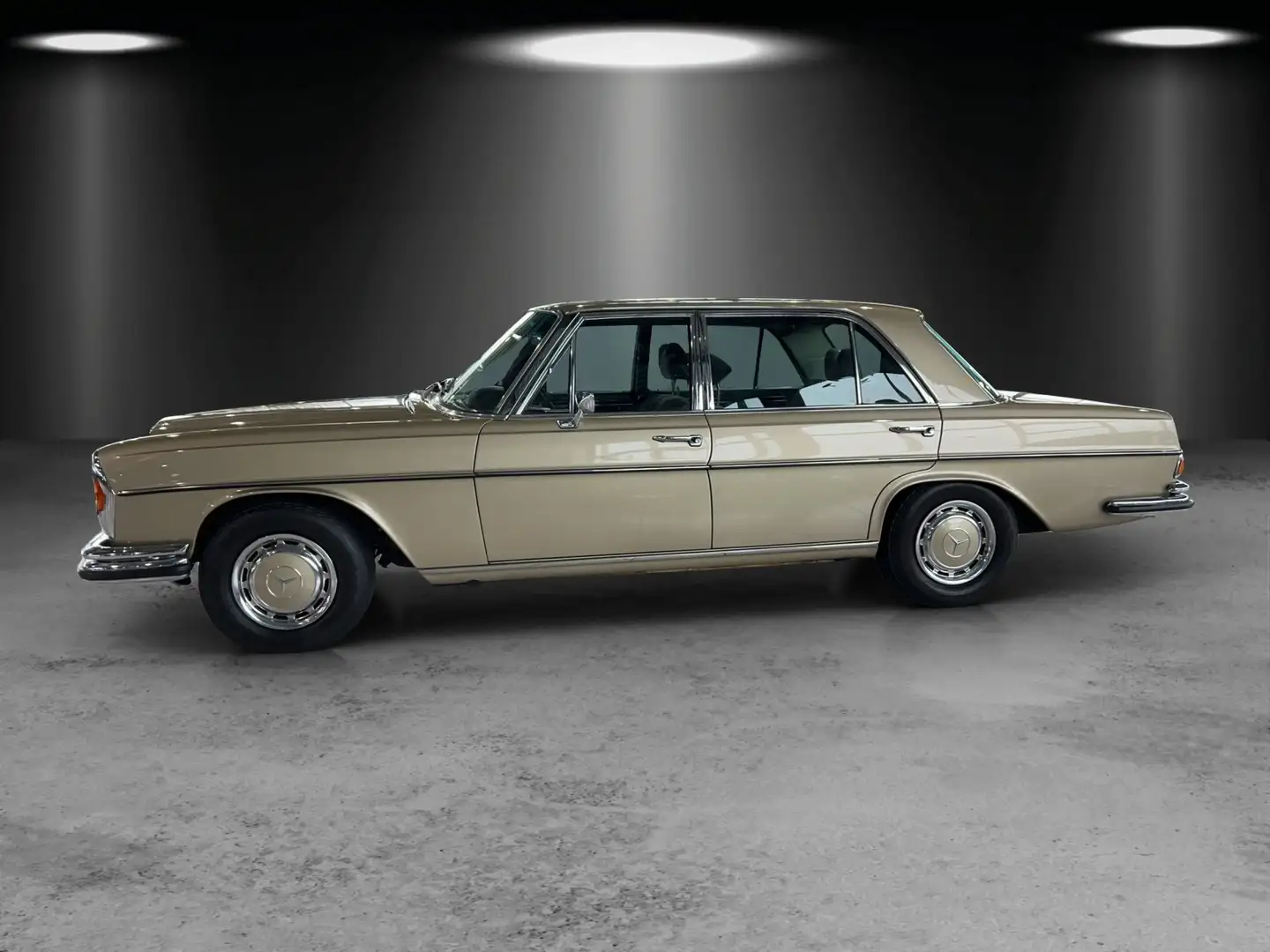 Mercedes-Benz 300 SEL 6.3 V8 W109 6150 OF 6525 Béžová - 2