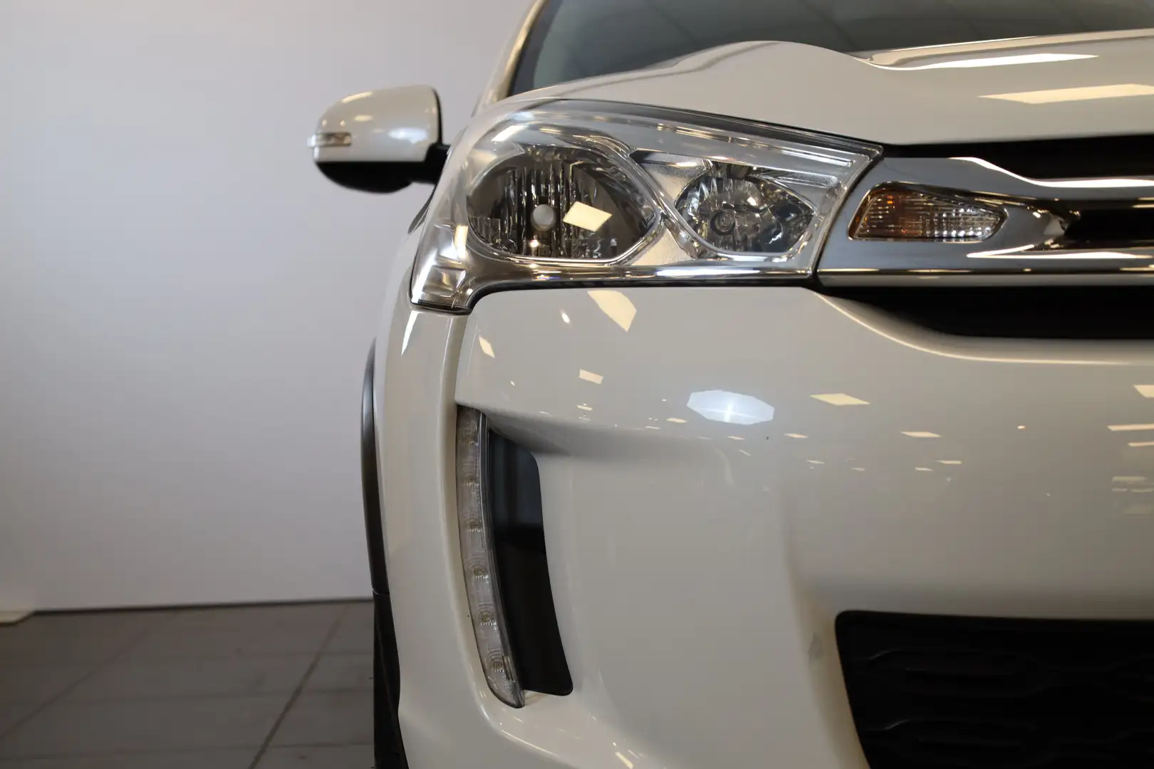 Citroen C4 Aircross 1.6 Tendance Trekhaak | Navigatie | 18" Weiß - 2