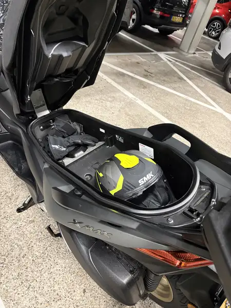 Yamaha XMAX 300 - foto 4