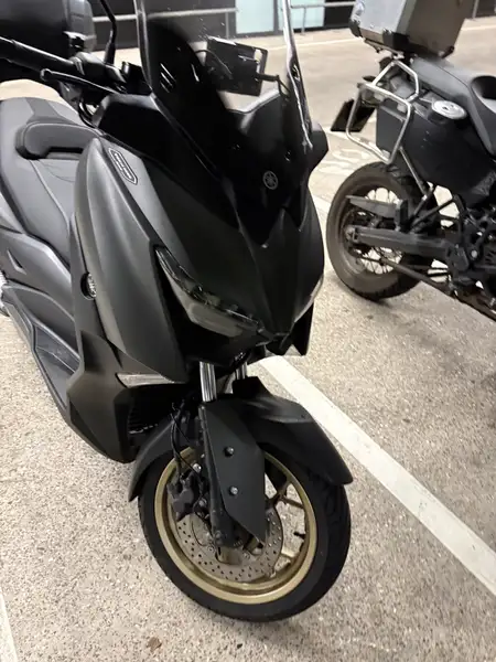 Yamaha XMAX 300 - foto 3