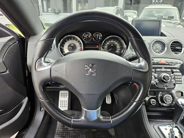 Peugeot RCZ view 13