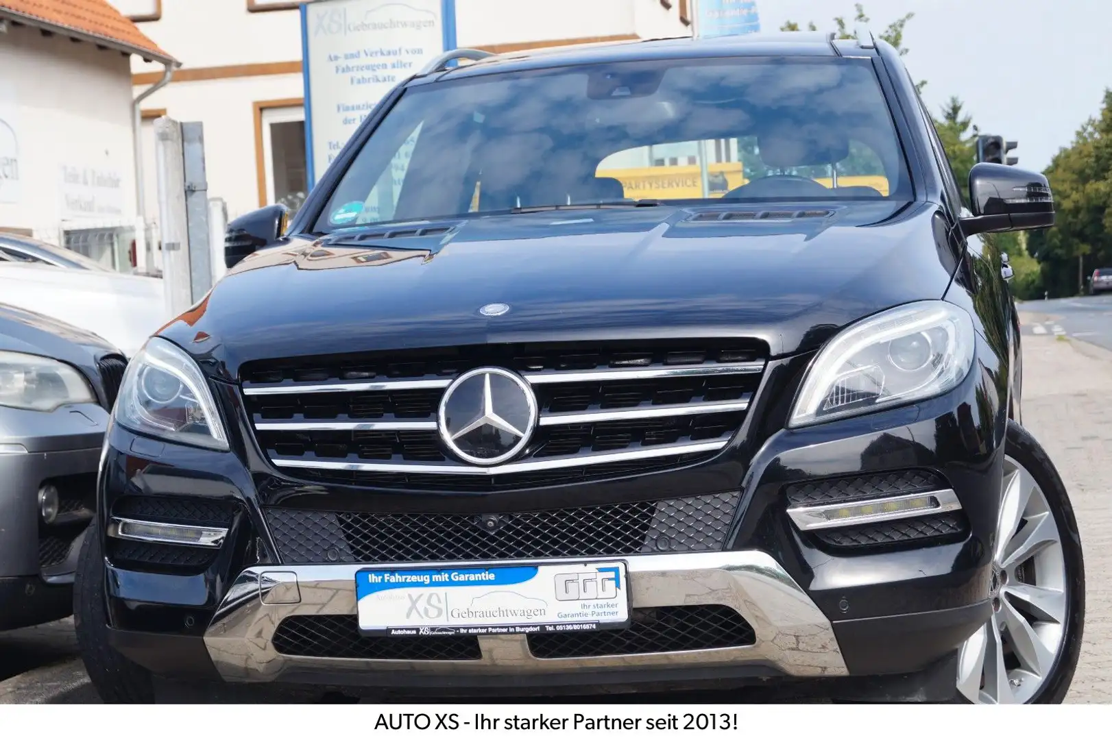 Mercedes-Benz ML 500 BlueEff. 4Matic 7G-Tronic Sportpaket 2.Hd Černá - 1
