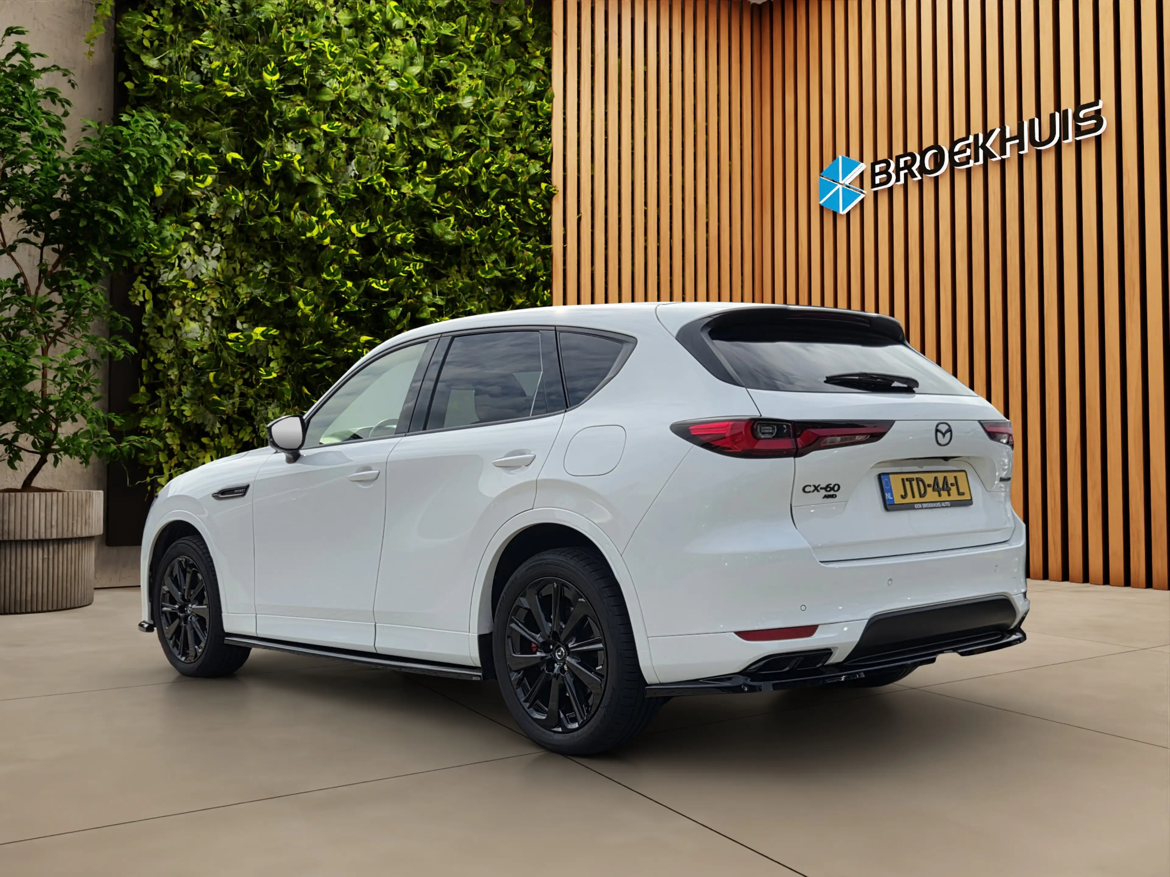 Mazda CX-60 2.5 e-SkyActiv PHEV Homura Plus — photo 3