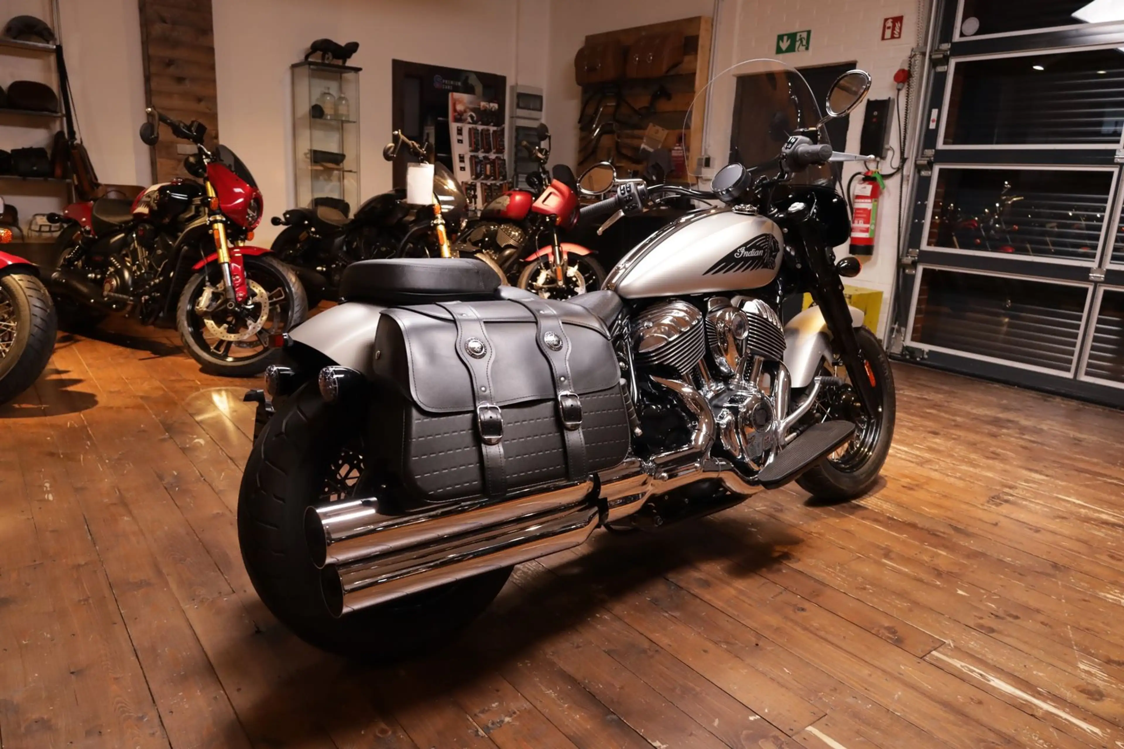 Indian Others Super Chief Limited "1. Hand & Top" (250€/4,99% — photo 6
