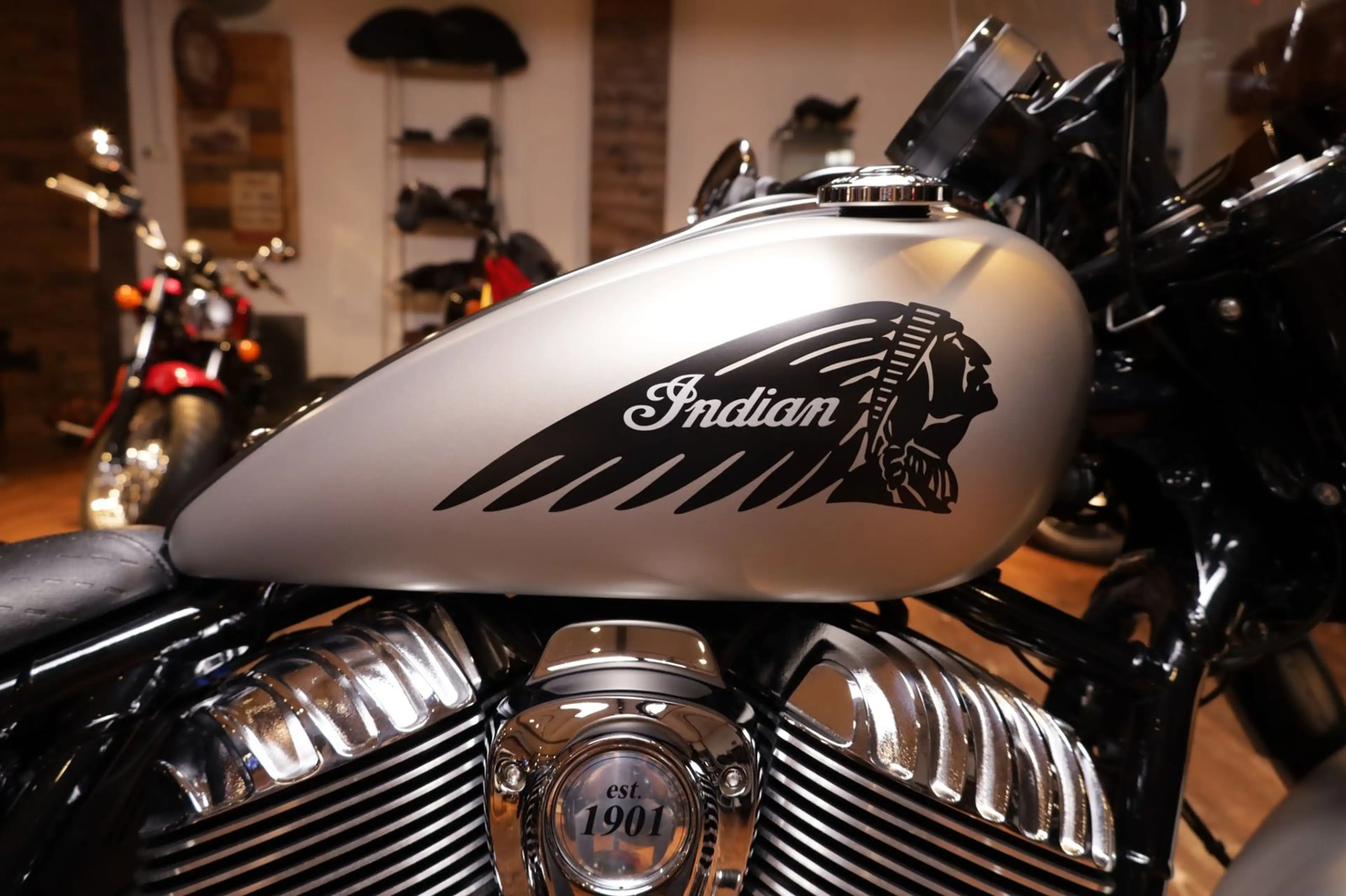 Indian Others Super Chief Limited "1. Hand & Top" (250€/4,99% — photo 2