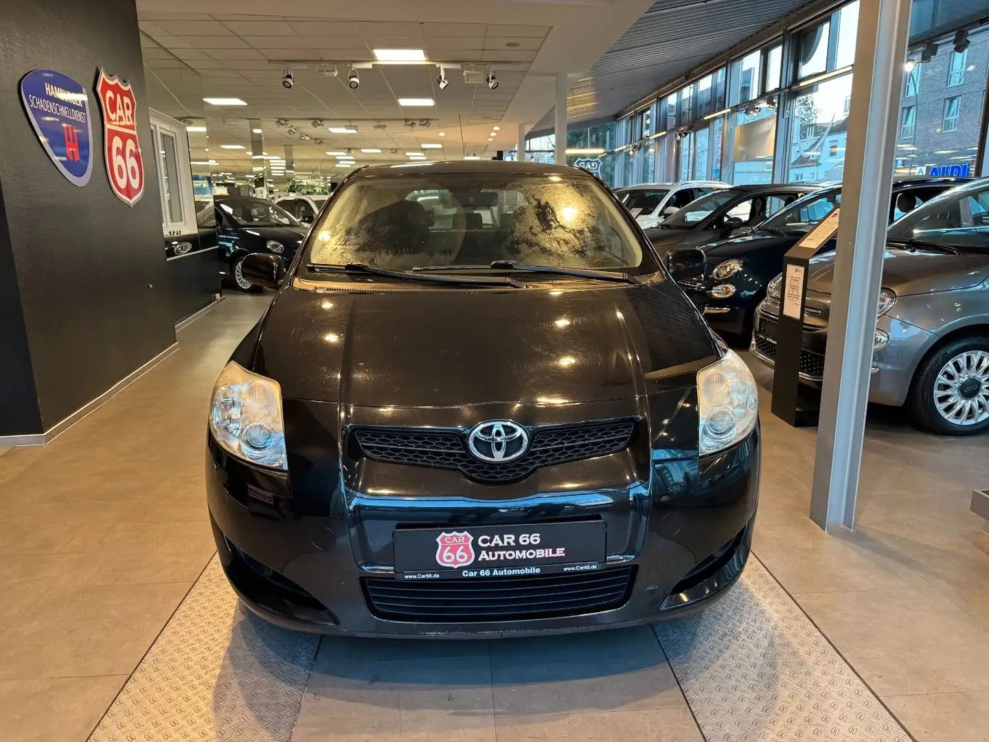 Toyota Auris Sol / TÜV NEU Schwarz - 2