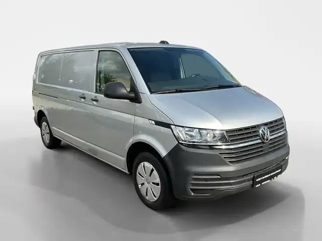 Volkswagen Transporter view 7