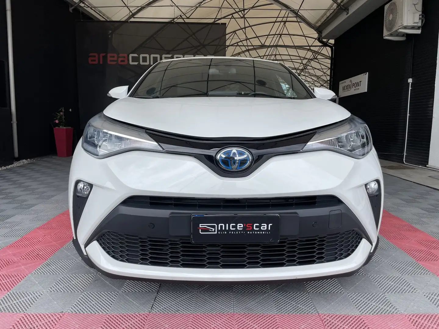 Toyota C-HR C-HR 1.8 Hybrid E-CVT Active Bianco - 2