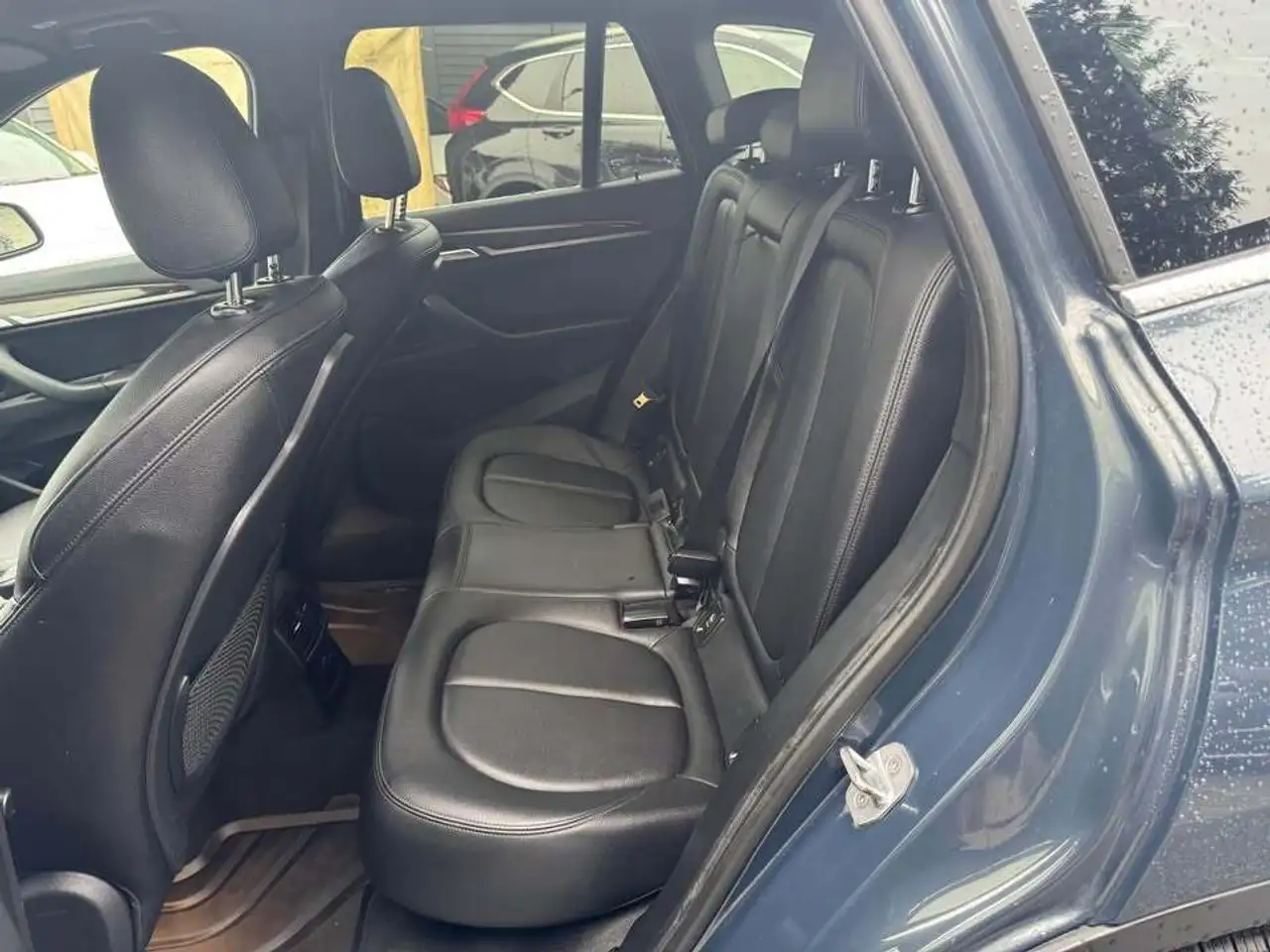 BMW X1 снимка BMW X1