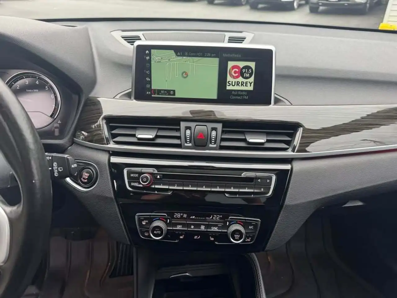BMW X1 снимка BMW X1