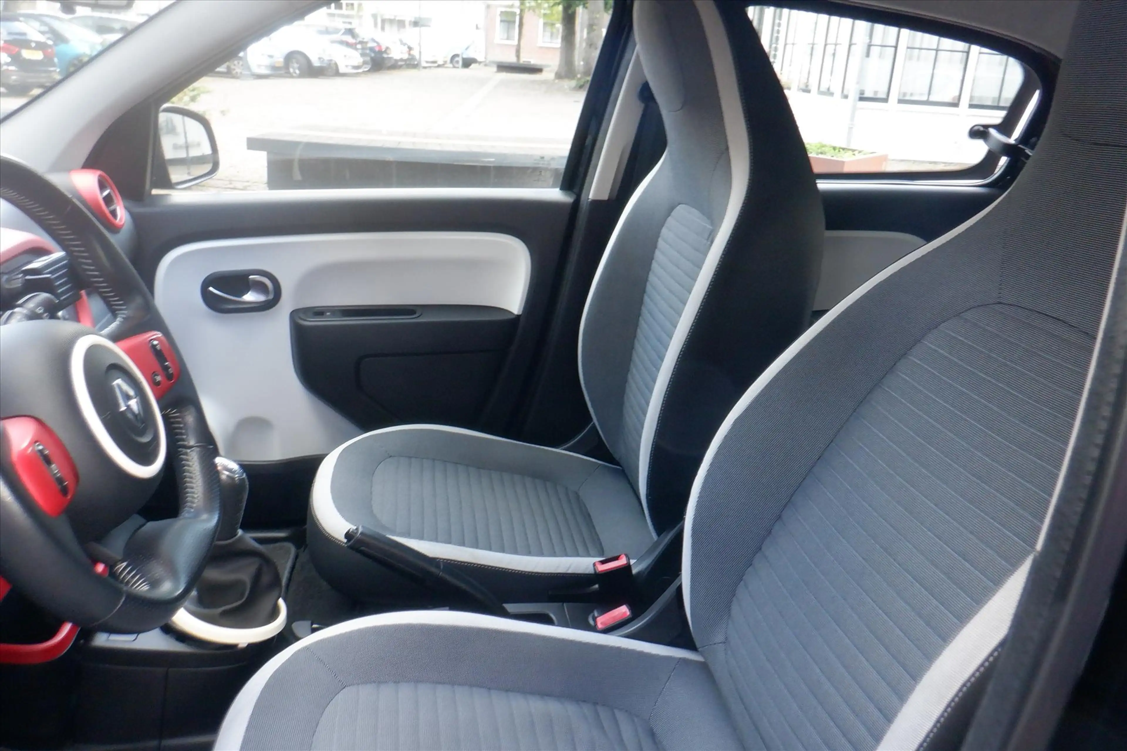 Renault Twingo 1.0 SCe 70pk S&amp;S Dynamique — photo 11