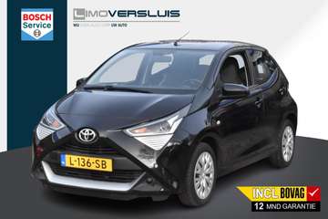 1.0 VVT-i x-play 5-Deurs | Carplay Navigatie | Cam