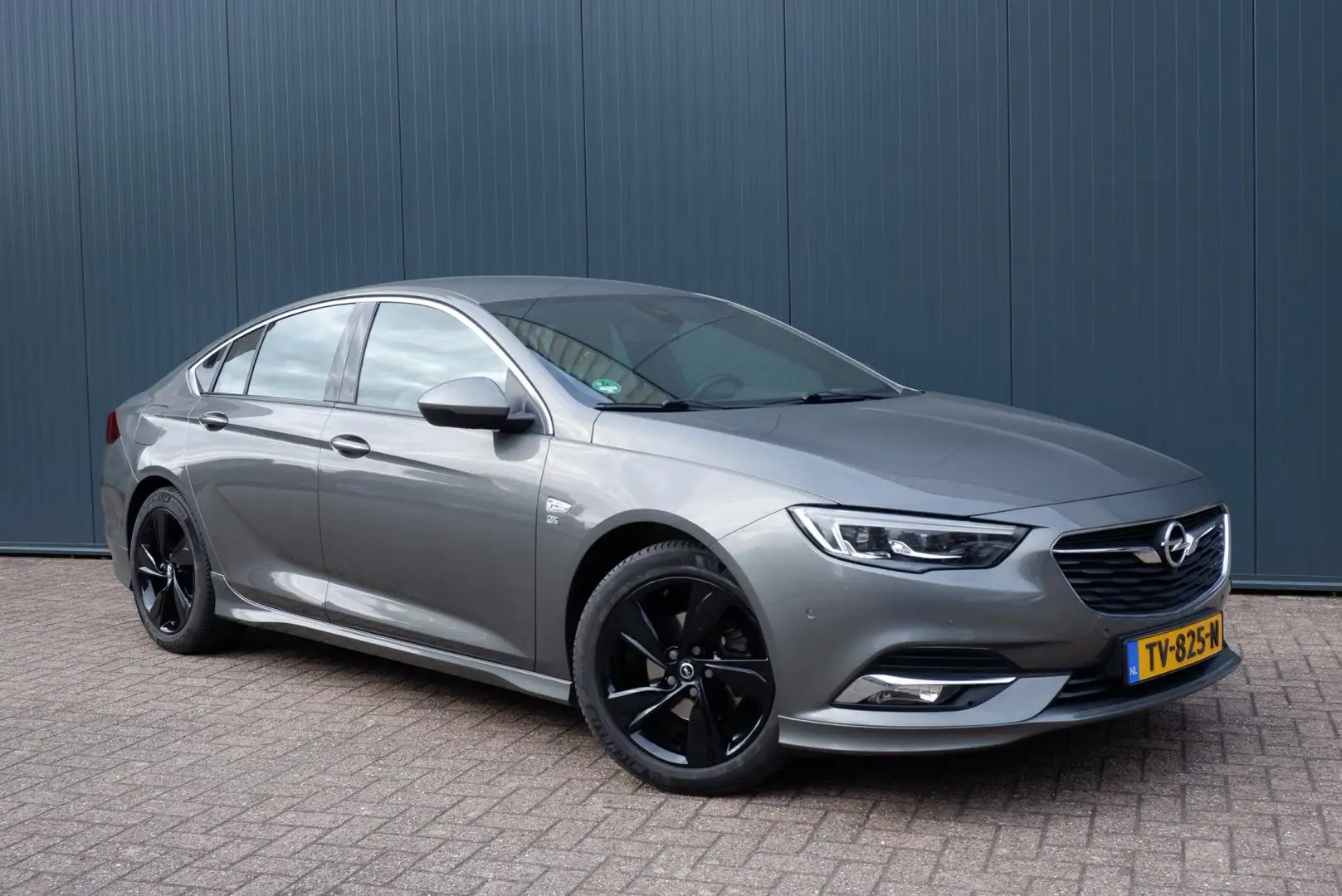 Opel Insignia Grand Sport 1.5 Turbo Innovation Opc-Line Gris - 2