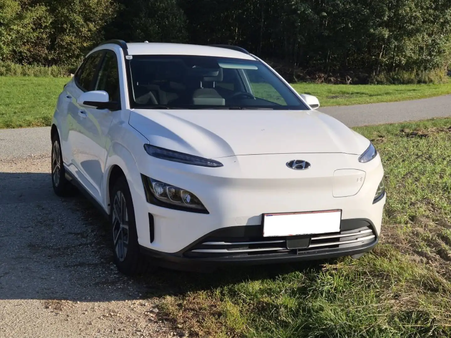 Hyundai KONA Kona Elektro 39kWh Edition 30 Plus Edition 30 Plus Weiß - 2