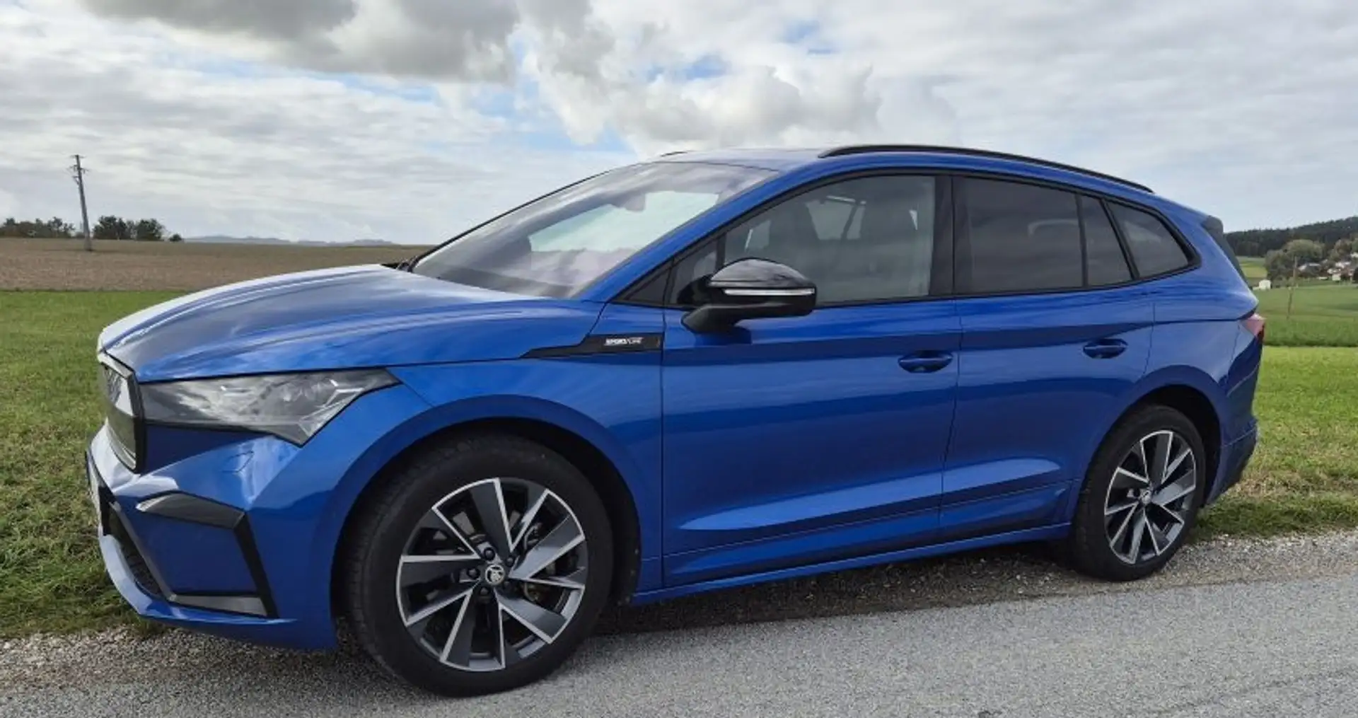 Skoda Enyaq IV 80 Sportline Vollausstattung, Matrix, MAXX-Paket, AHK, Glasdach Blau - 2