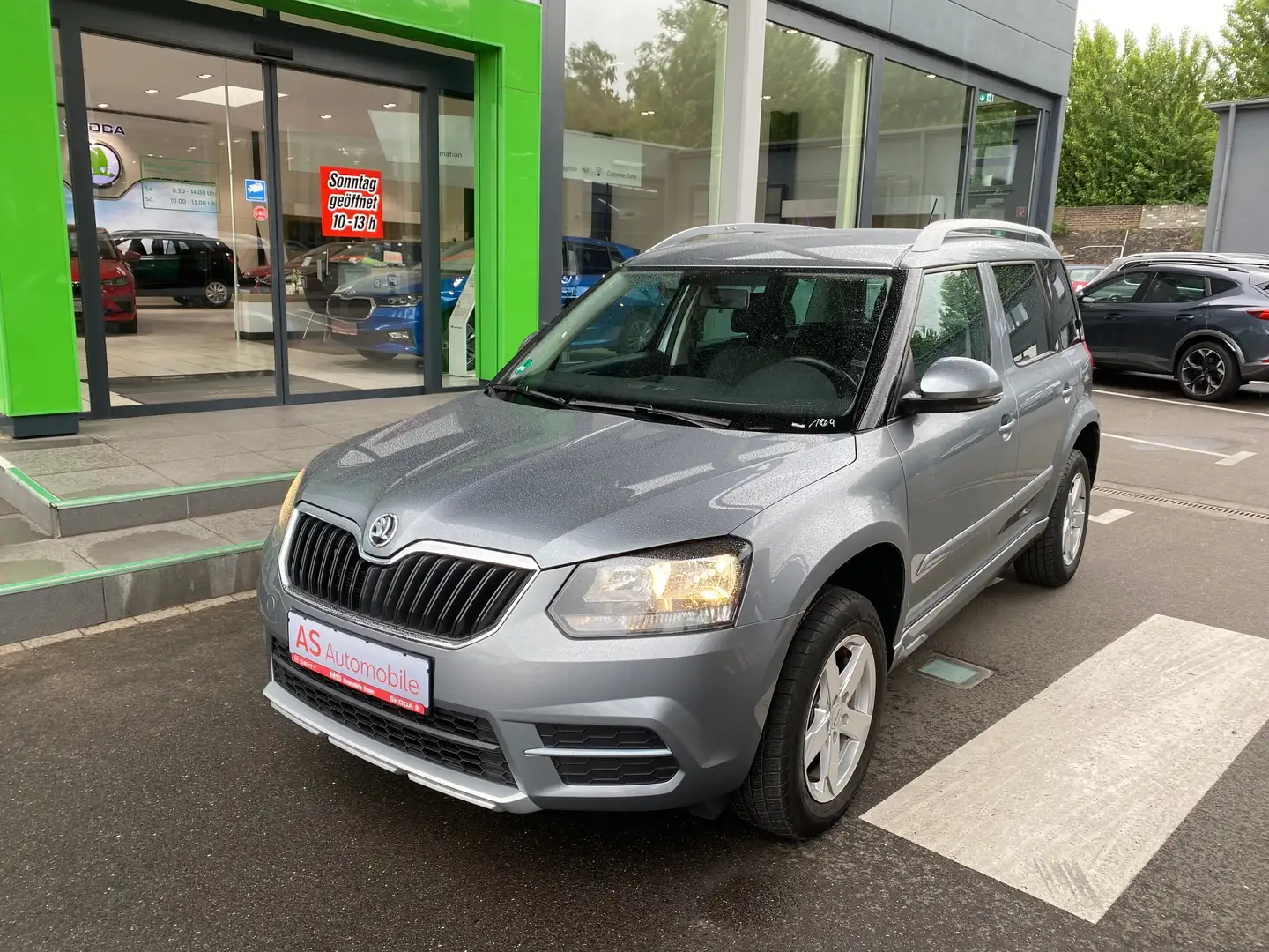 Skoda Yeti Cool Edition Gris - 1