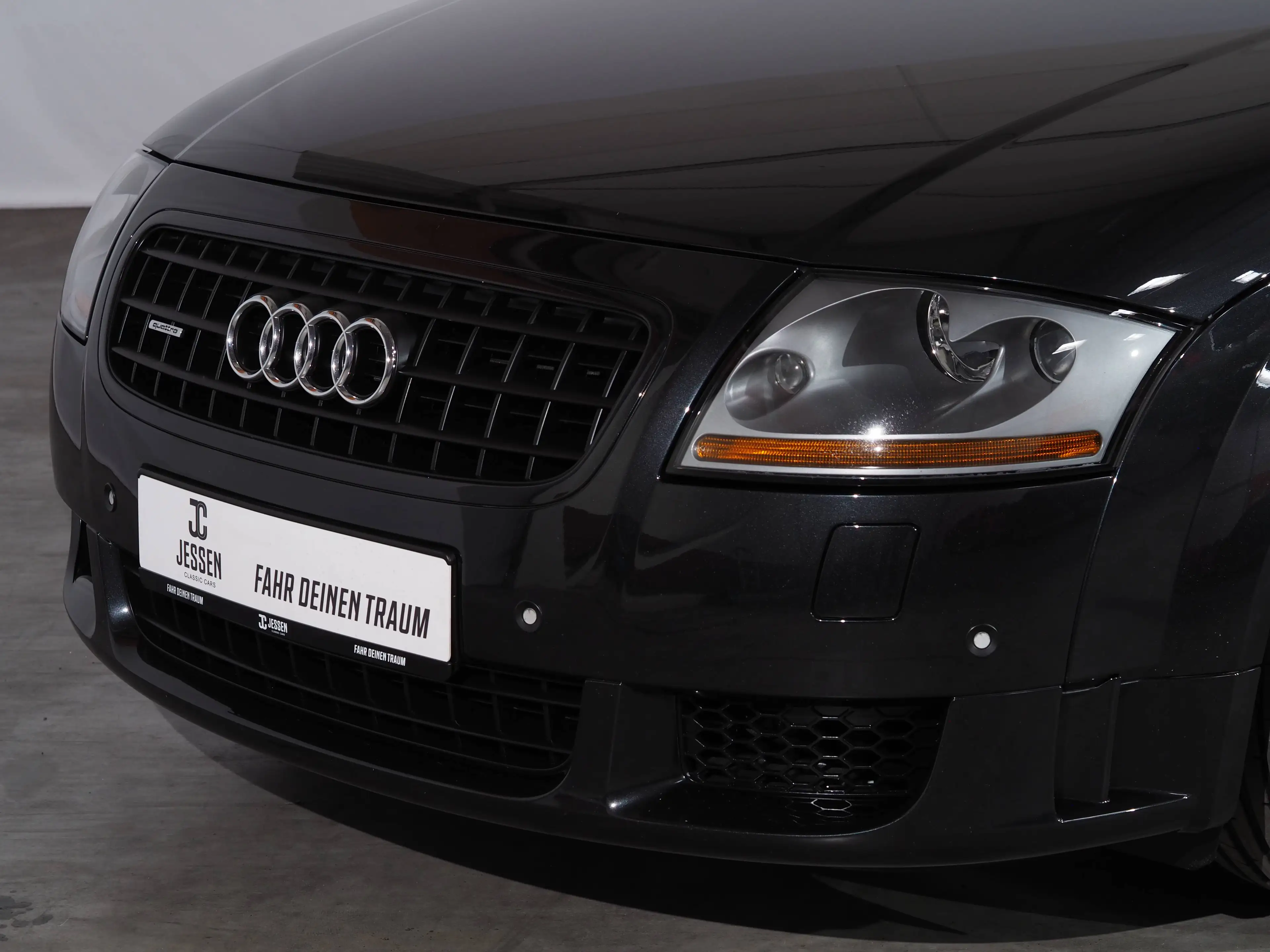 Audi TT Audi TT Coupe Coupe 3.2 quattro DSG — photo 5