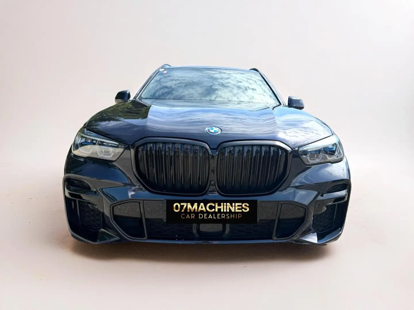BMW X5 xDrive 45 e M Sport Schwarz - 2