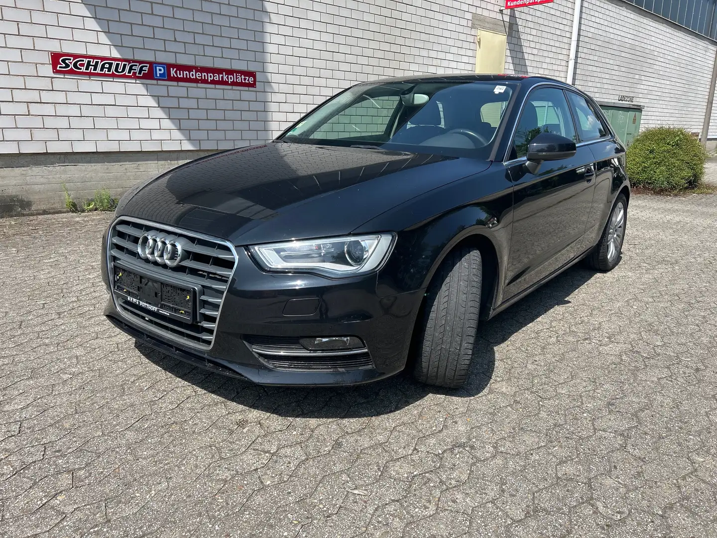 Audi A3 1.4 TFSi attraction Schwarz - 2