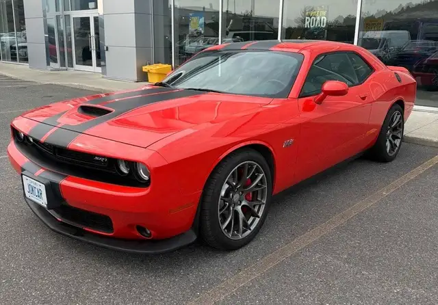 Dodge Challenger srt 2017