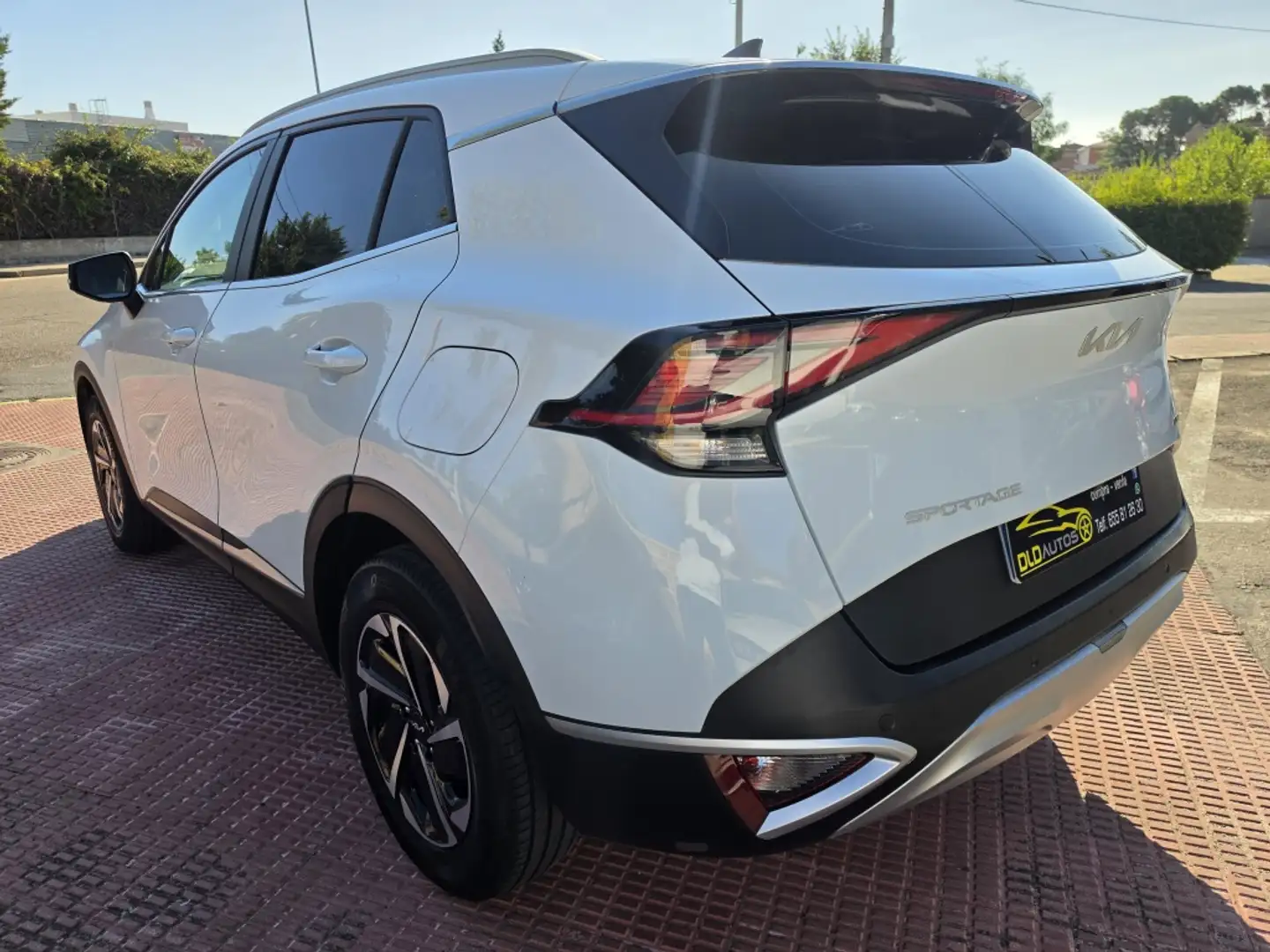 Kia Sportage 1.6 T-GDi HEV Drive Blanco - 2