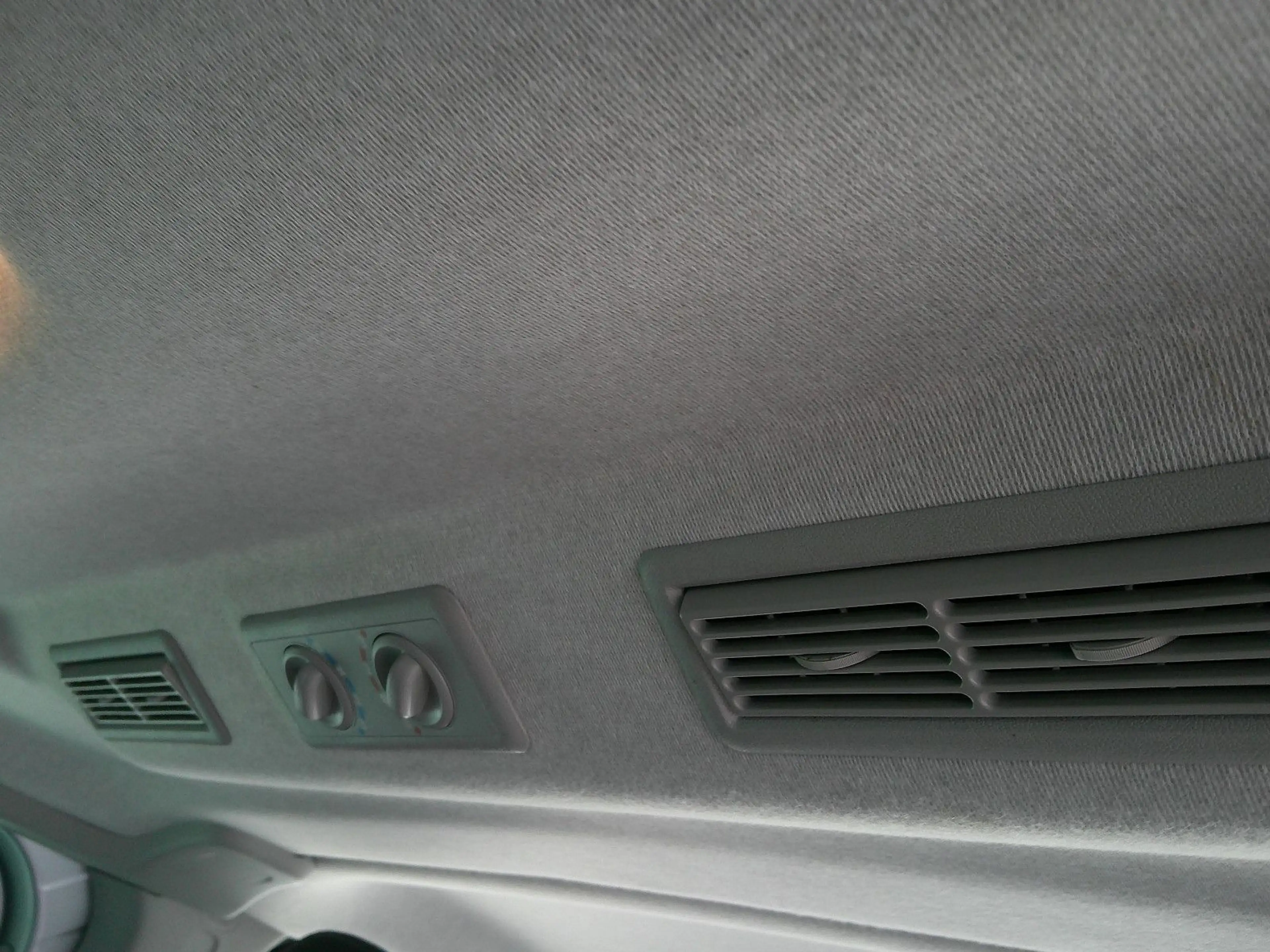 Nissan NV300 Kombi L1H1 2,7t PREMIUM 2.0 — photo 10