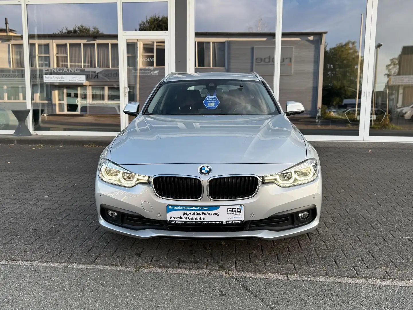 BMW 320 Baureihe 3 Touring 320 d Efficient Dynamics Silber - 2