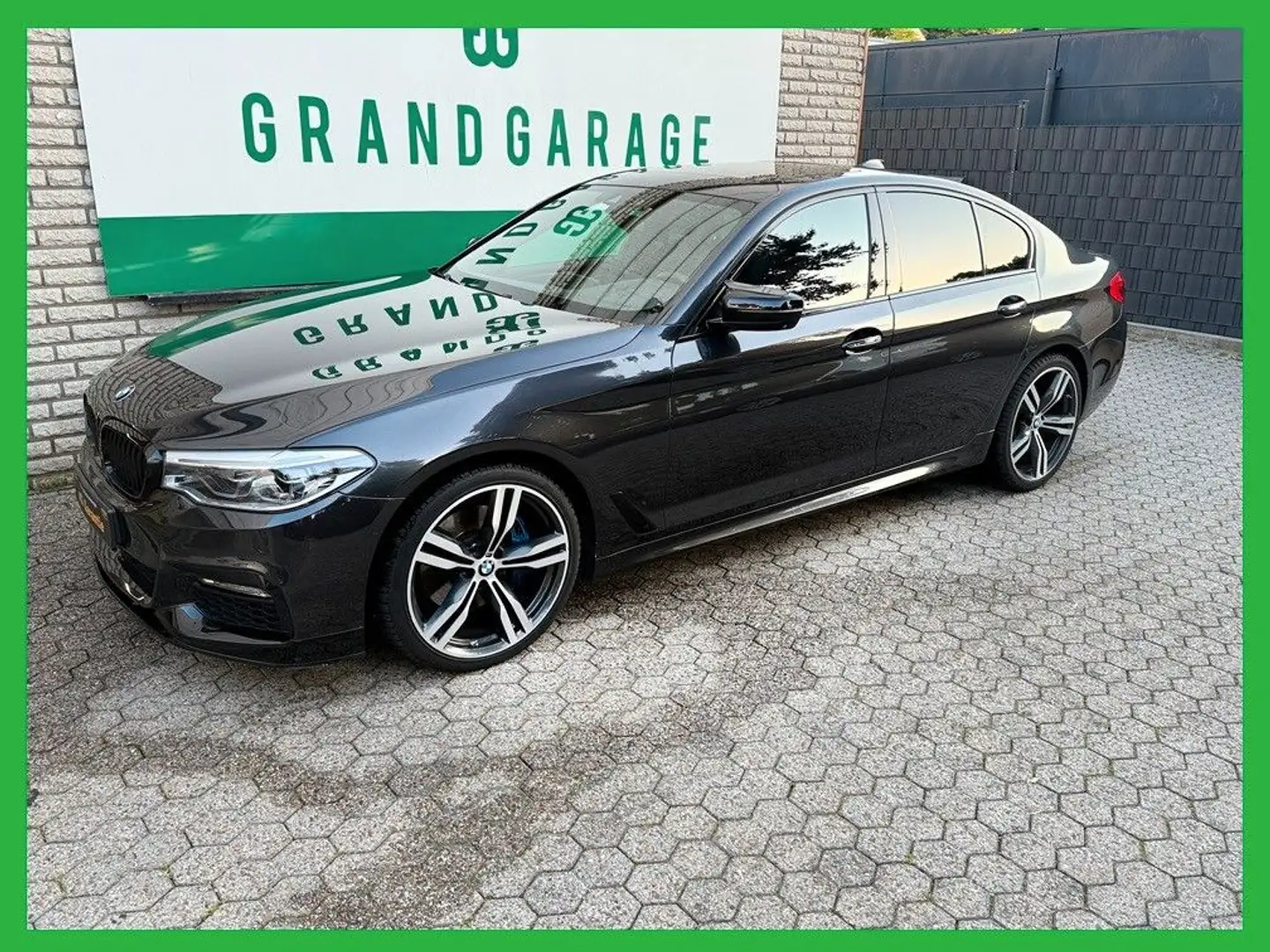 BMW 530 Baureihe 5 Lim. 530 i M SPORT PAKET Grijs - 1