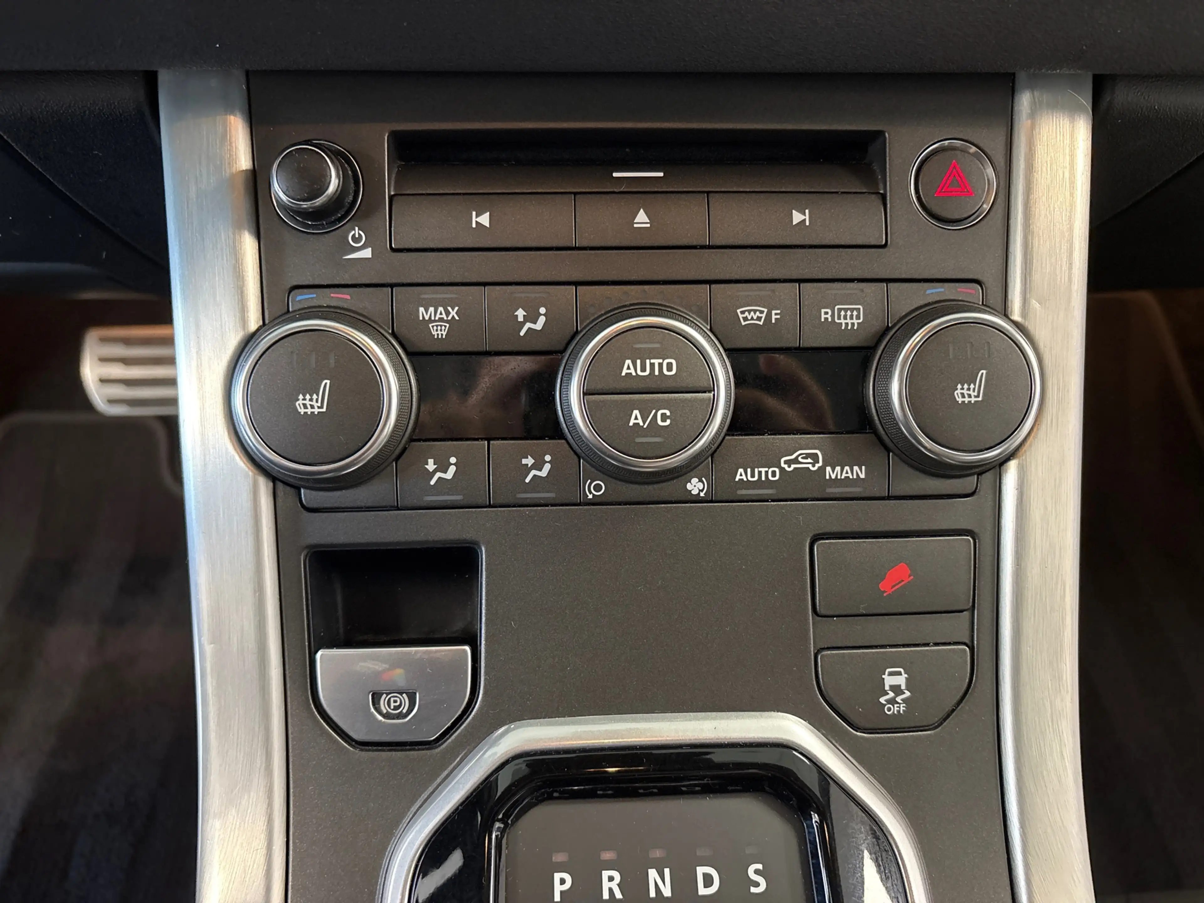 Land Rover Range Rover Evoque 2.0 Si 4WD Prestige — photo 14