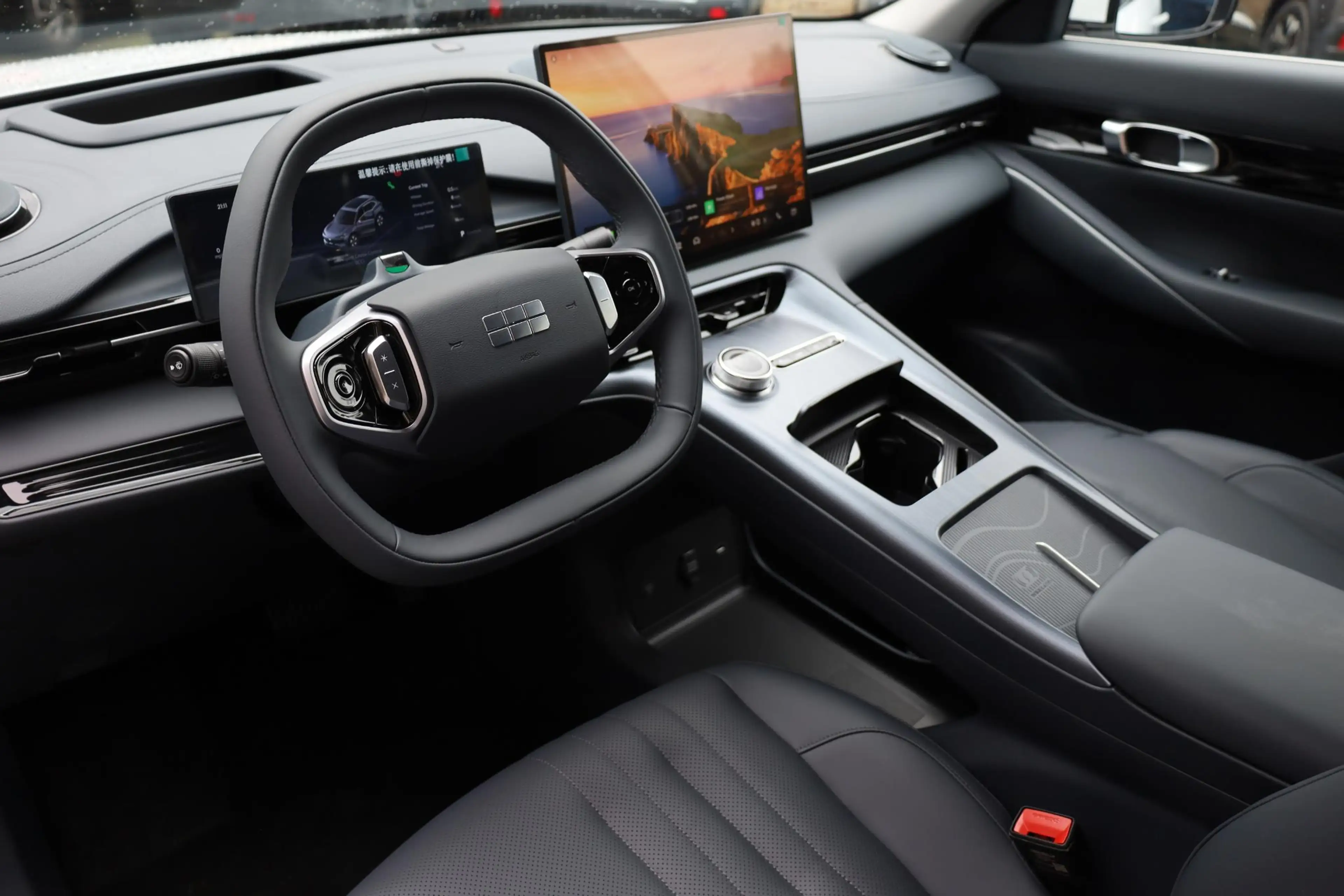 Geely E5 Max+ 68 kWh ZWART-LEDER! 475KM-RIJBEREIK PANO MASS — photo 6