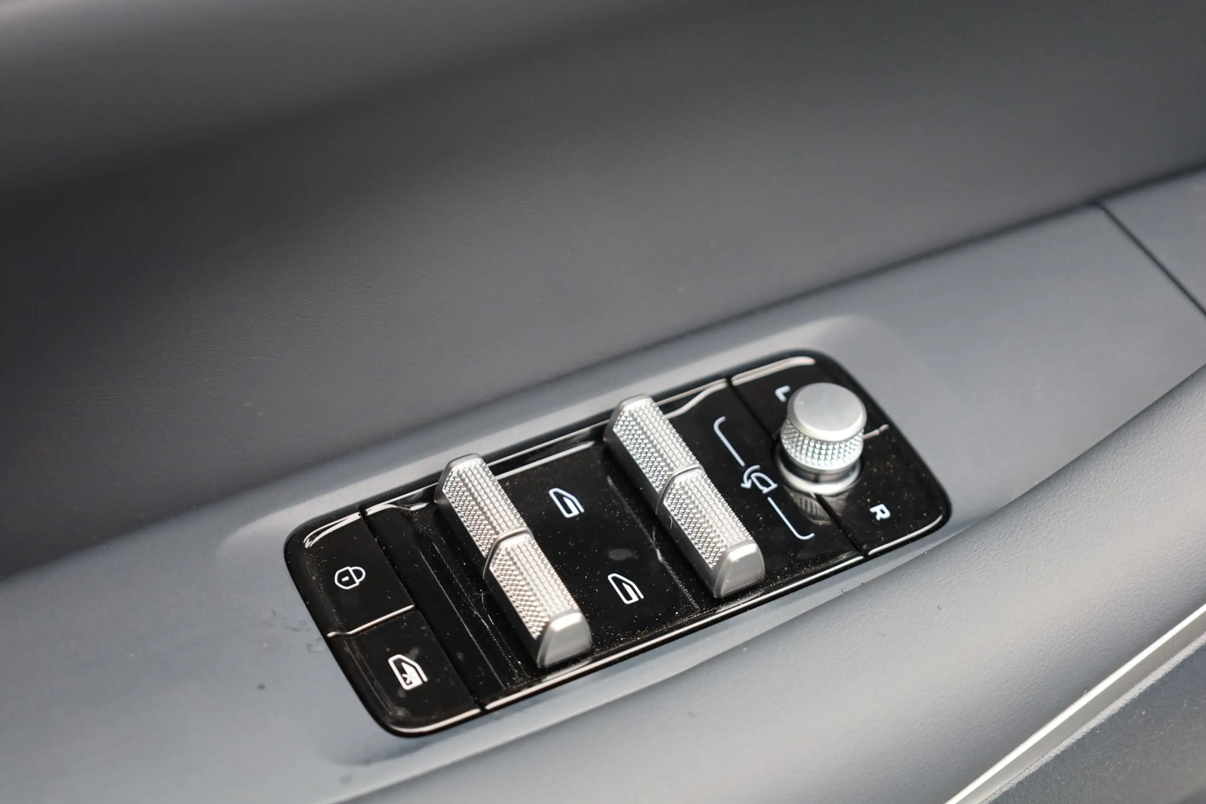 Geely E5 Max+ 68 kWh ZWART-LEDER! 475KM-RIJBEREIK PANO MASS — photo 41