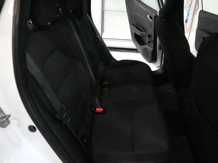 Renault Clio 2023, foto 19