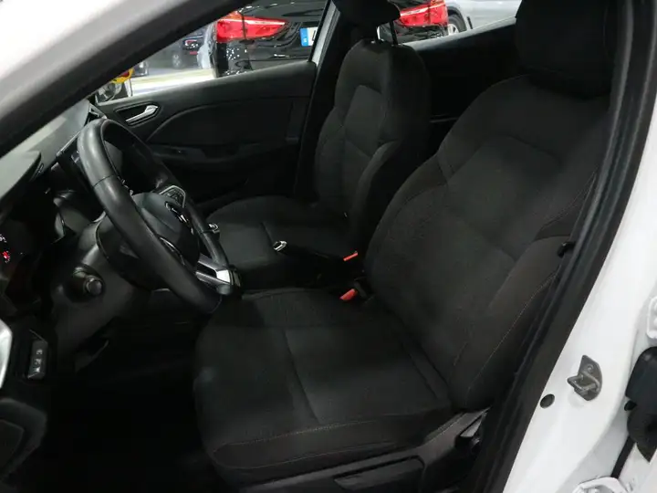Renault Clio 2023, foto 4