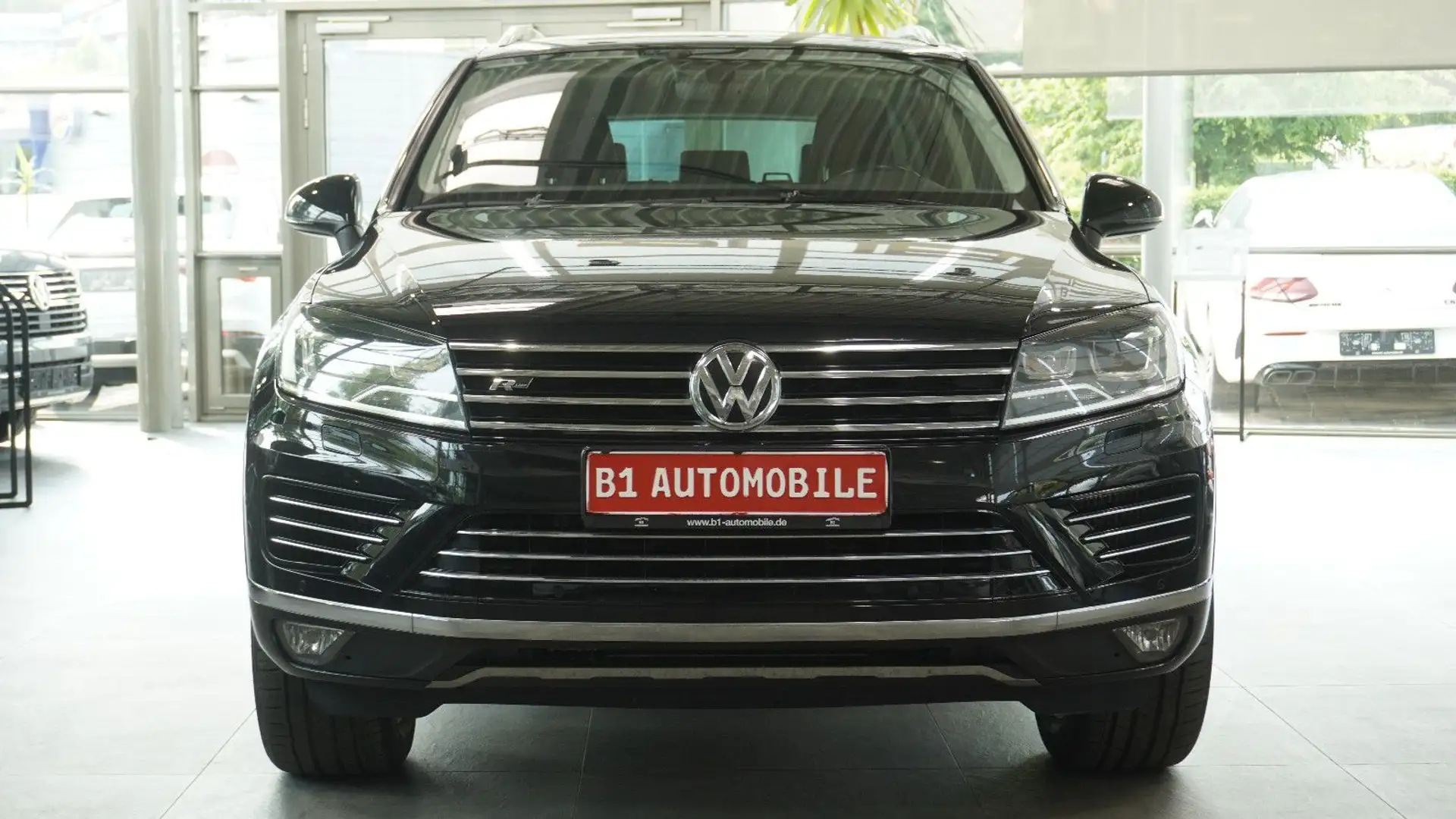 Volkswagen Touareg V6 TDI R-LINE 4M*AHK*KAM*STHZ* Noir - 2