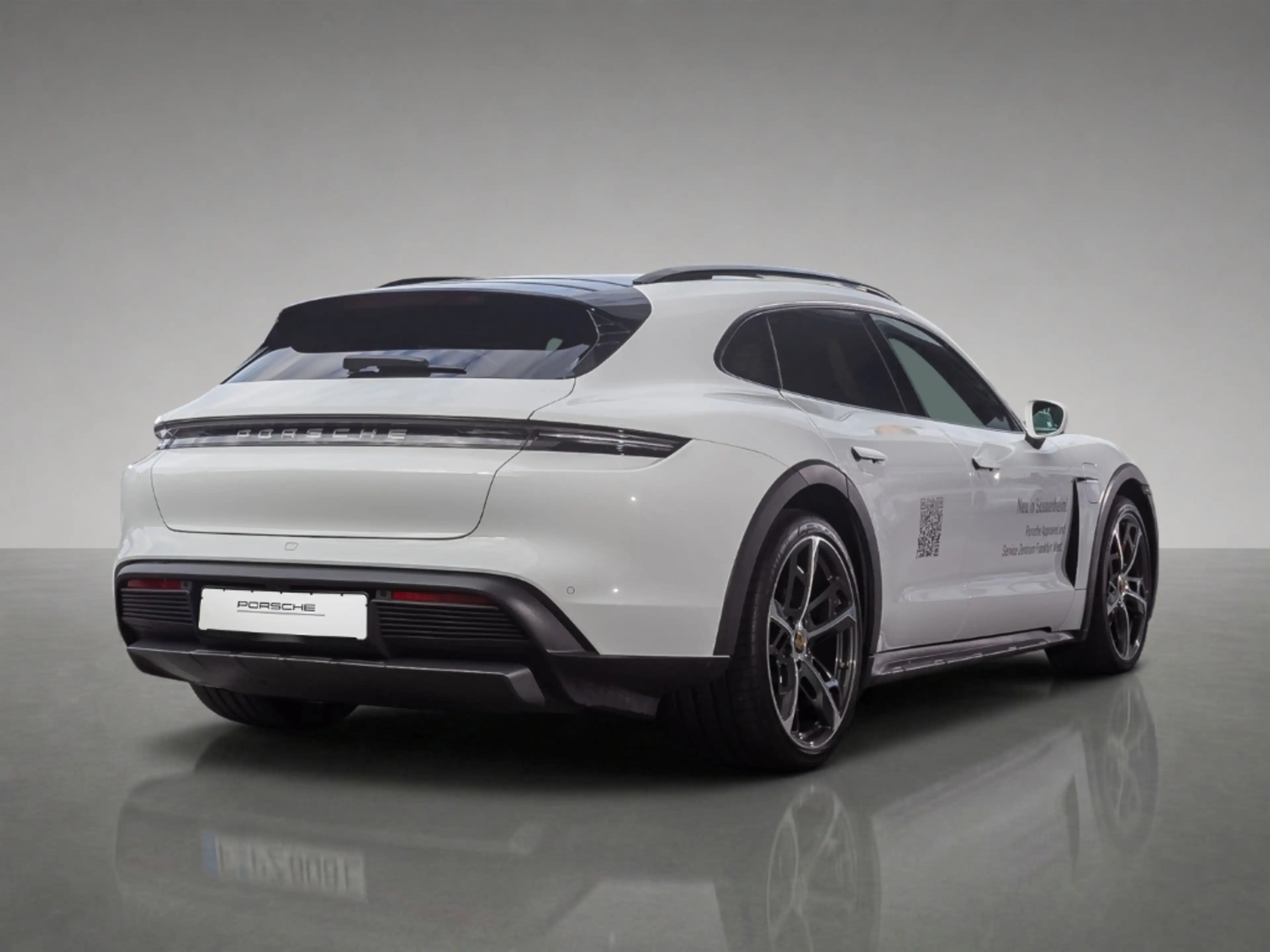 Porsche Taycan 4 Cross Turismo — photo 3