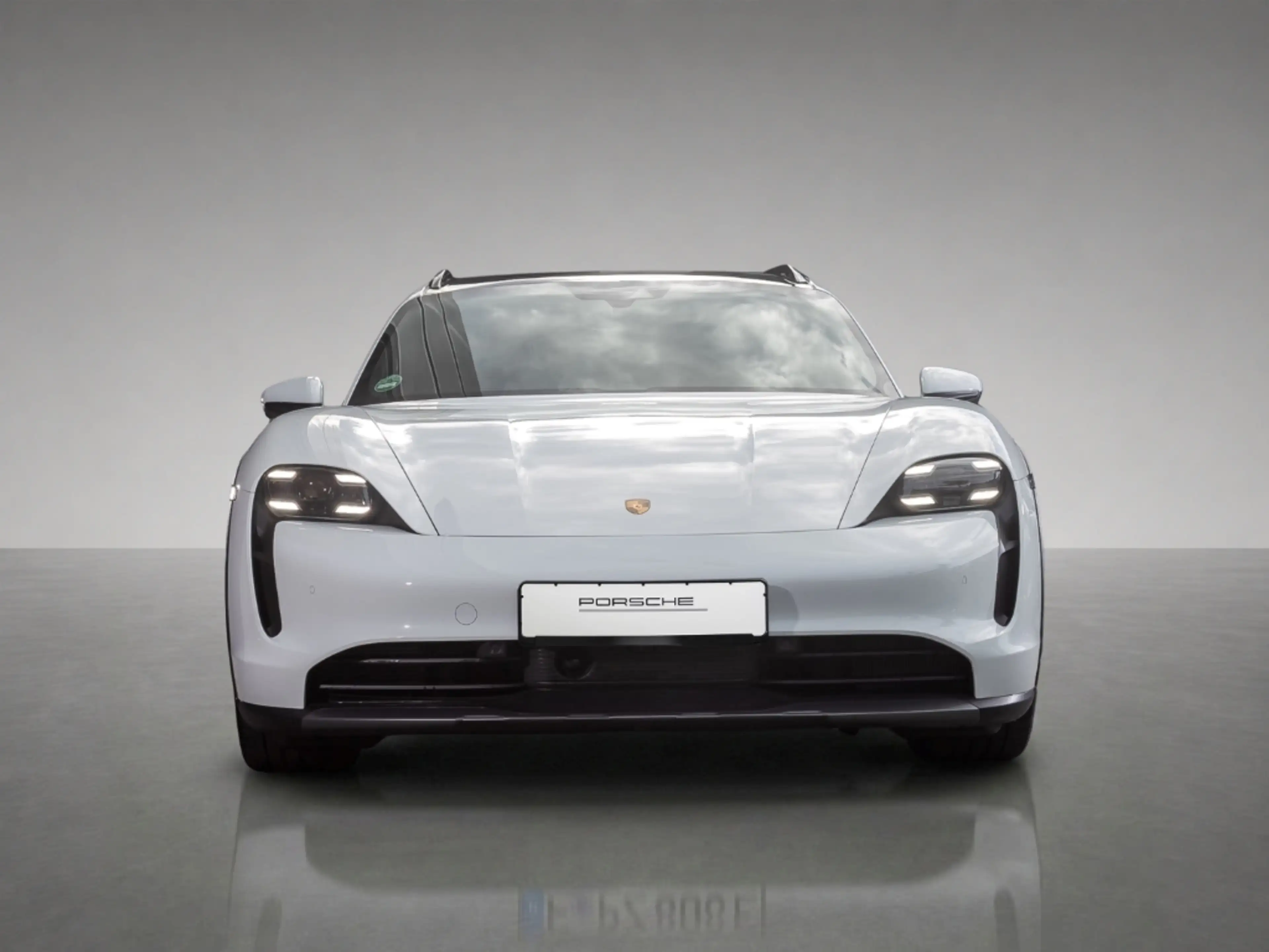 Porsche Taycan 4 Cross Turismo — photo 4