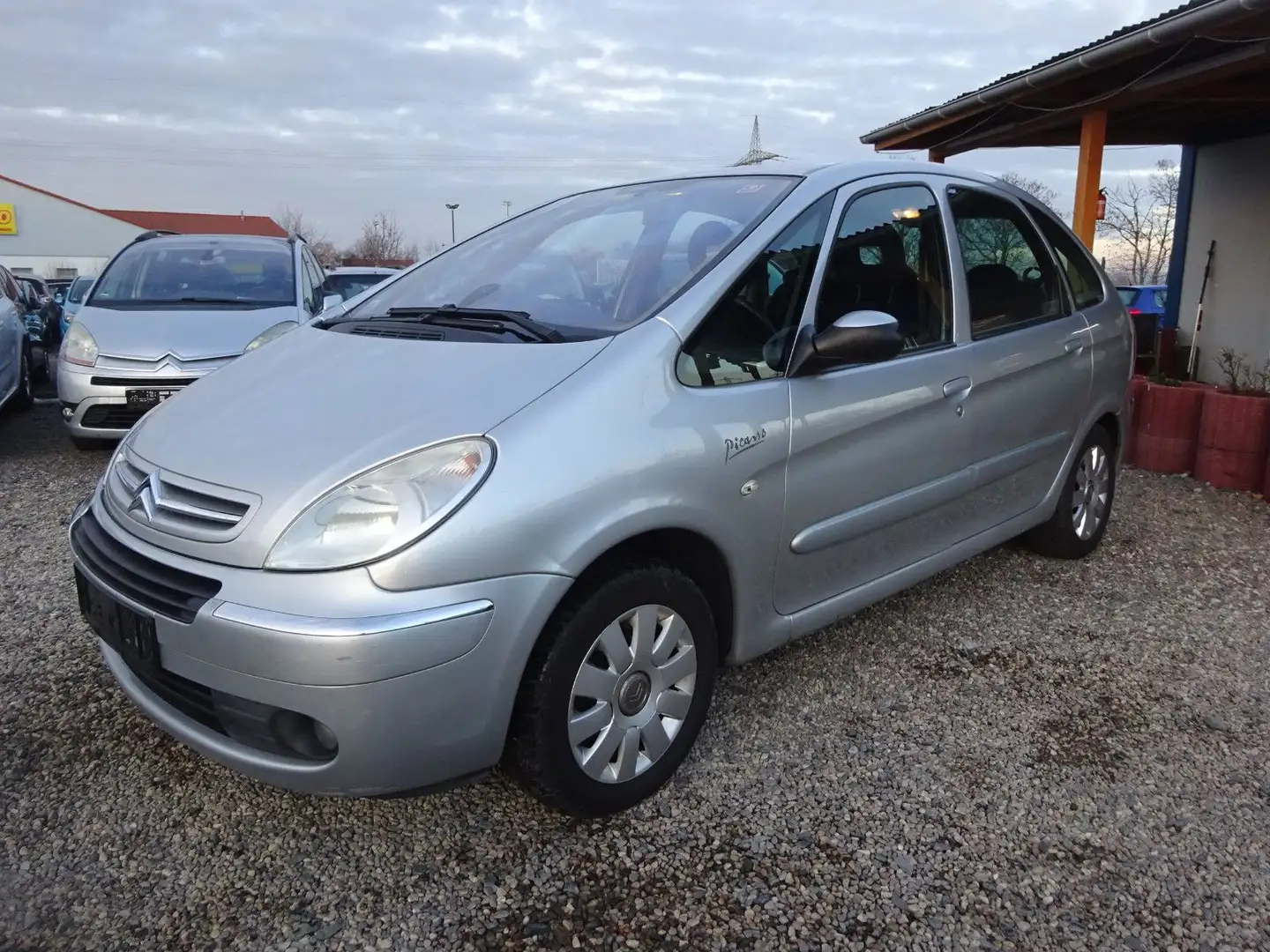 Citroen Xsara Picasso 2.0 16V Exclusive Automatik Plateado - 1