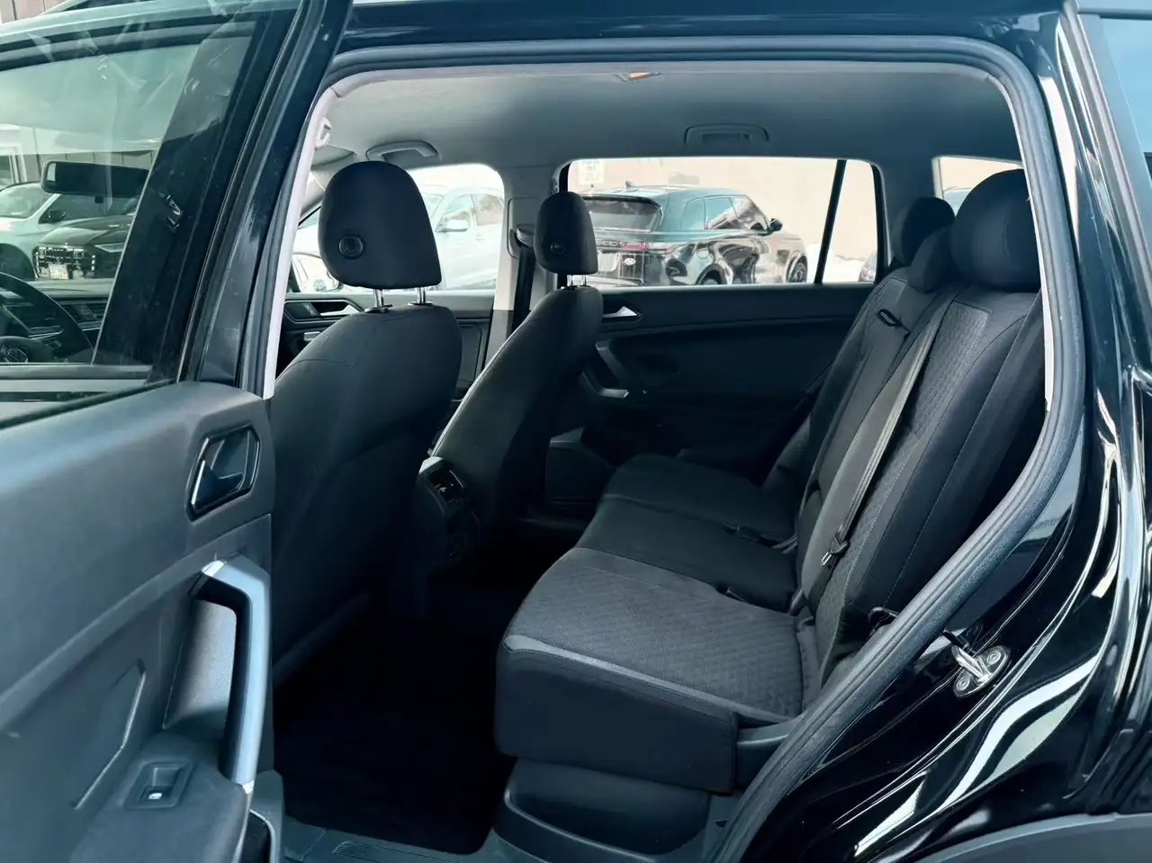 Volkswagen Tiguan снимка Volkswagen Tiguan