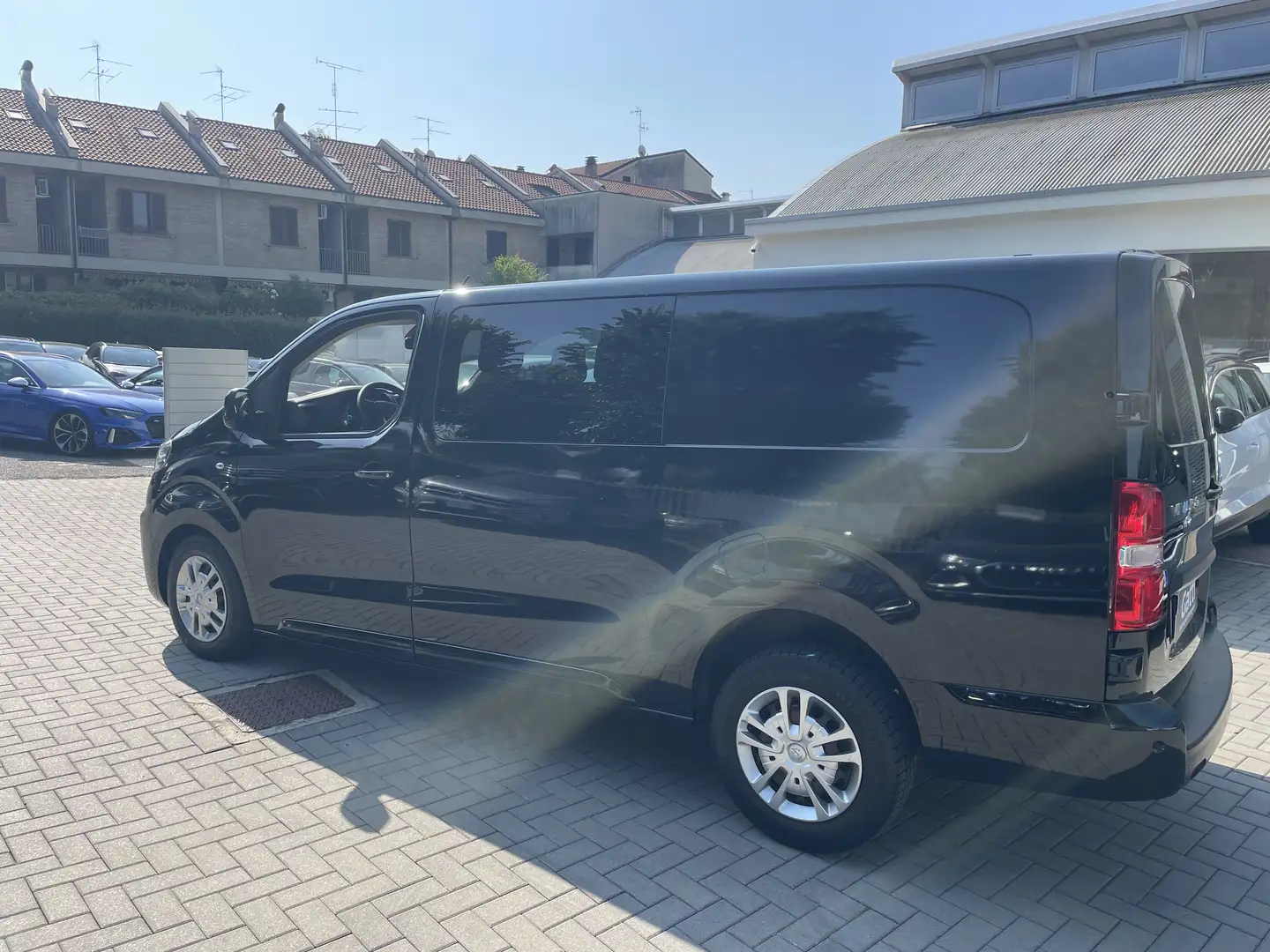 Opel Vivaro KOMBI 6 posti AUTOCARRO Nero - 1