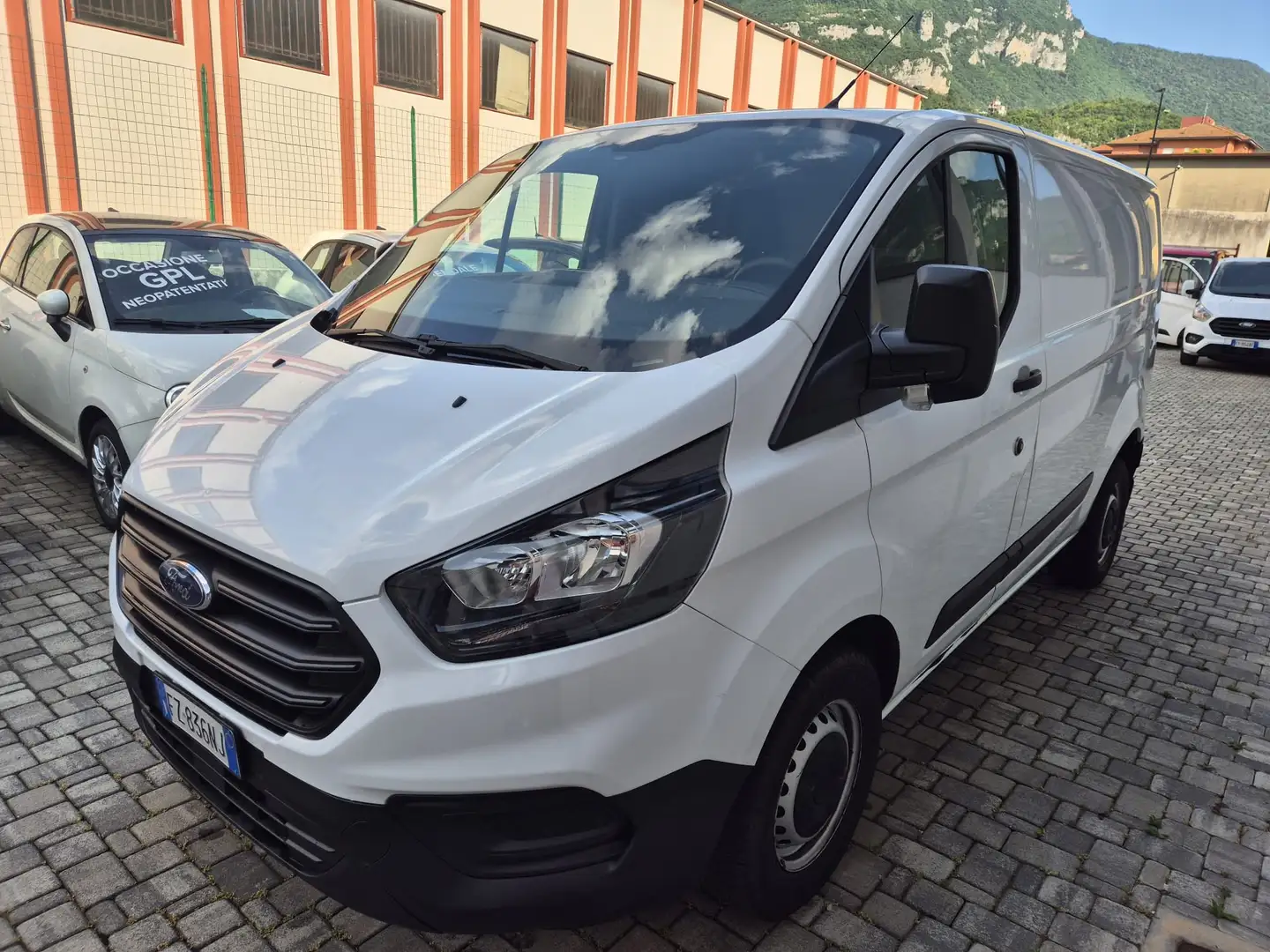 Ford Transit Custom 3 POSTI - GANCIO TRAINO Blanc - 2