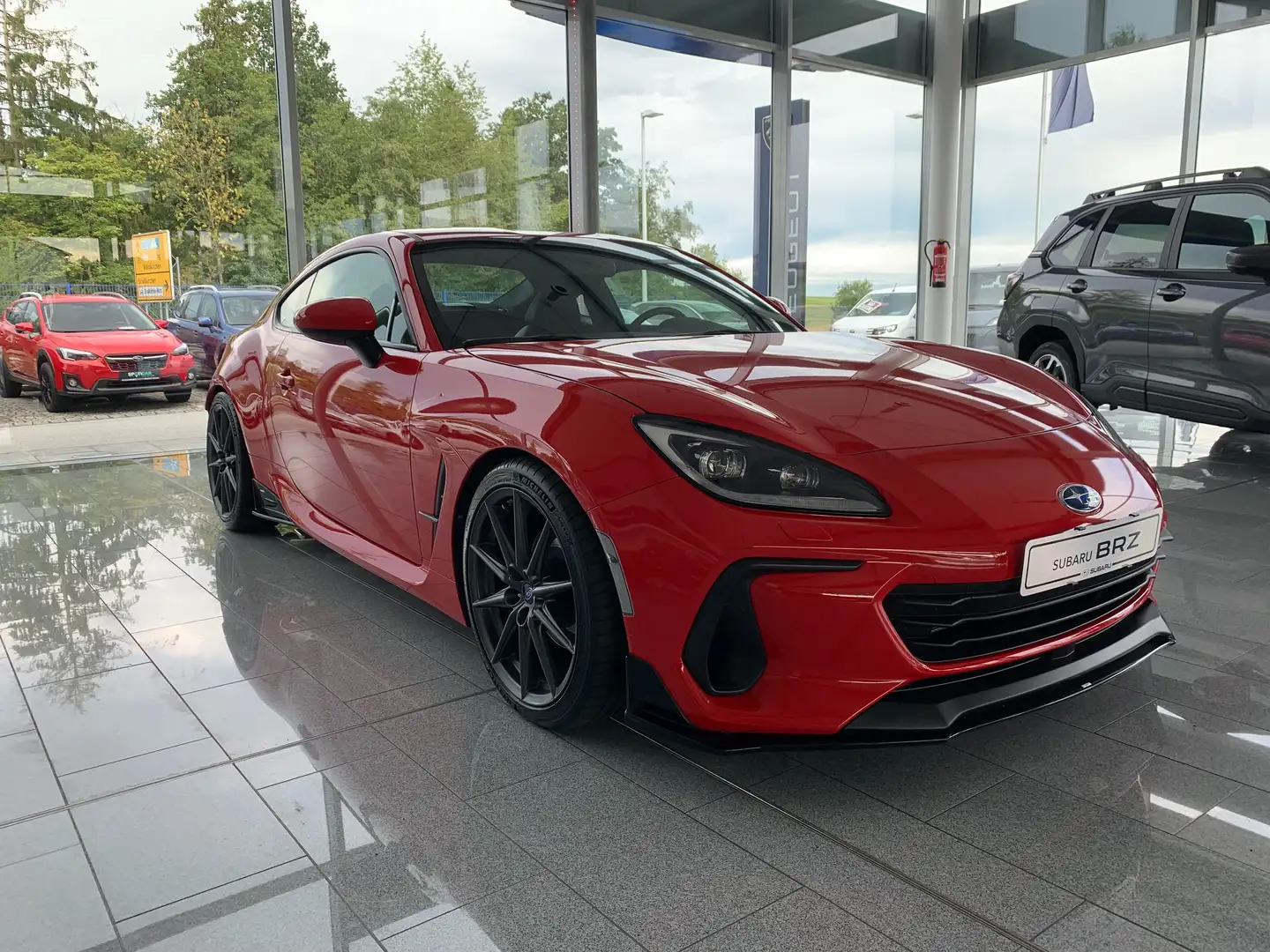 Subaru BRZ Sport STi Paket , Milltek & K&W Schraubfahrwerk Rot - 2