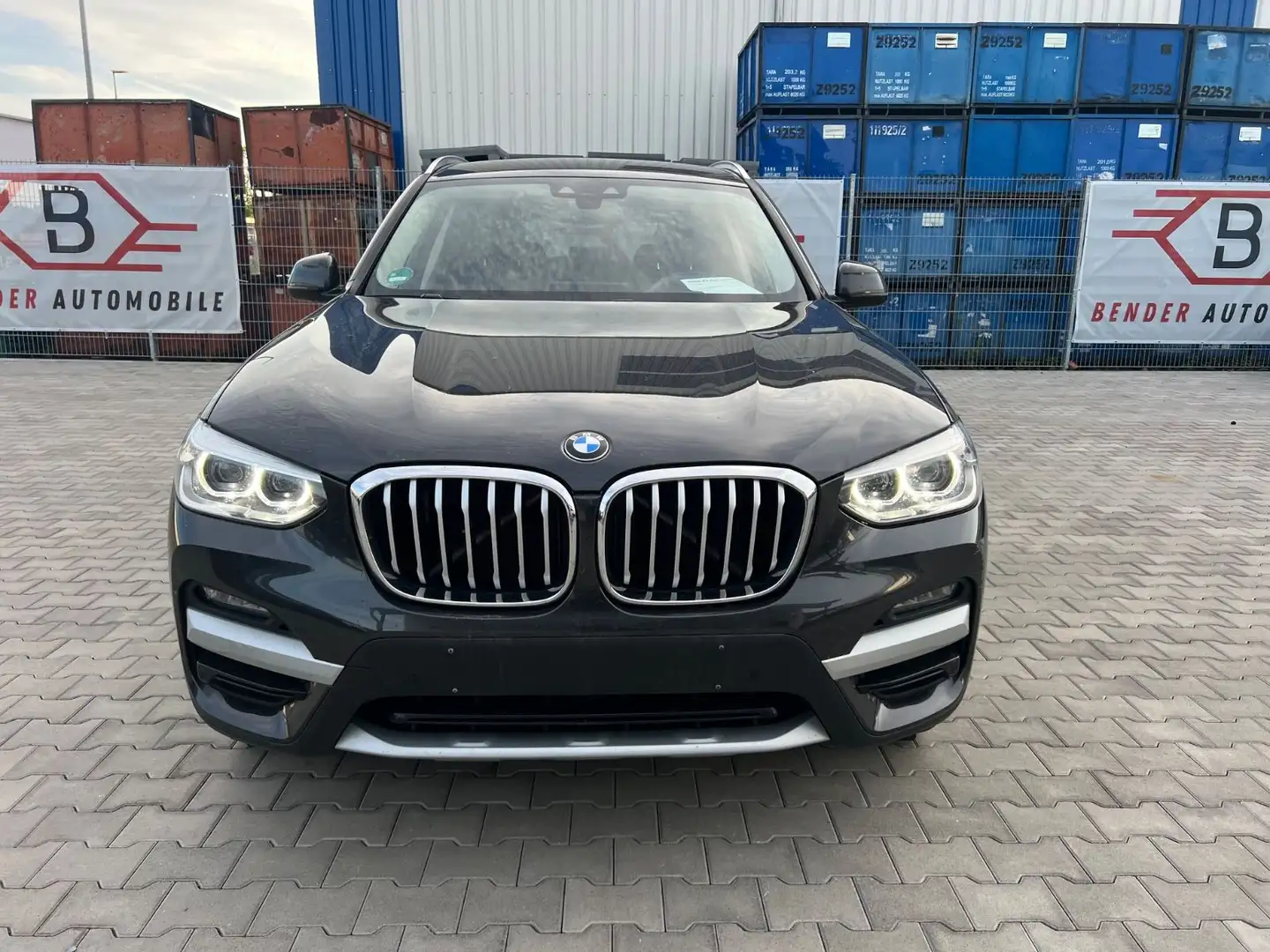 BMW X3 Baureihe X3 xDrive 20 d xLine Gris - 2