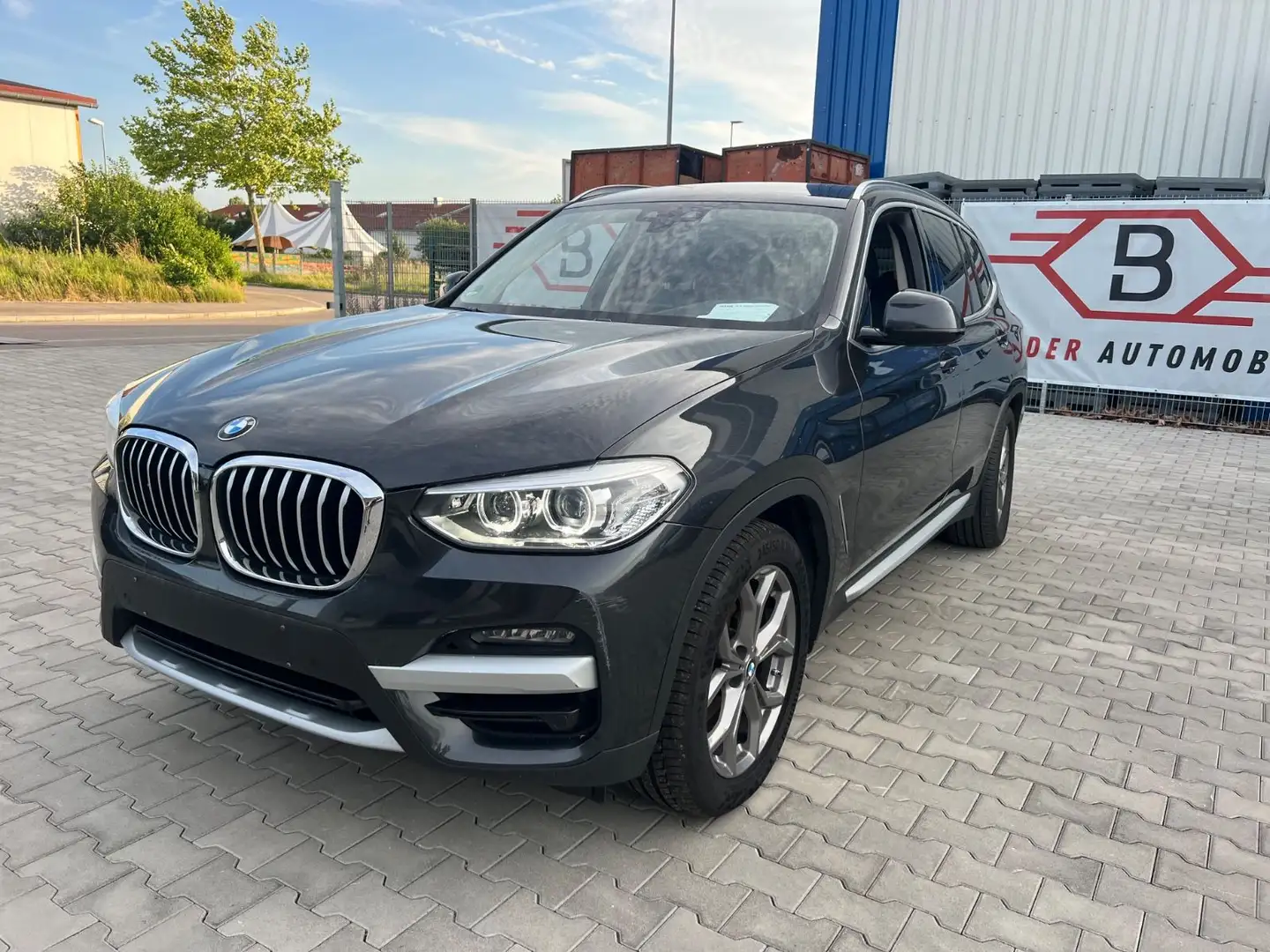 BMW X3 Baureihe X3 xDrive 20 d xLine Gris - 1