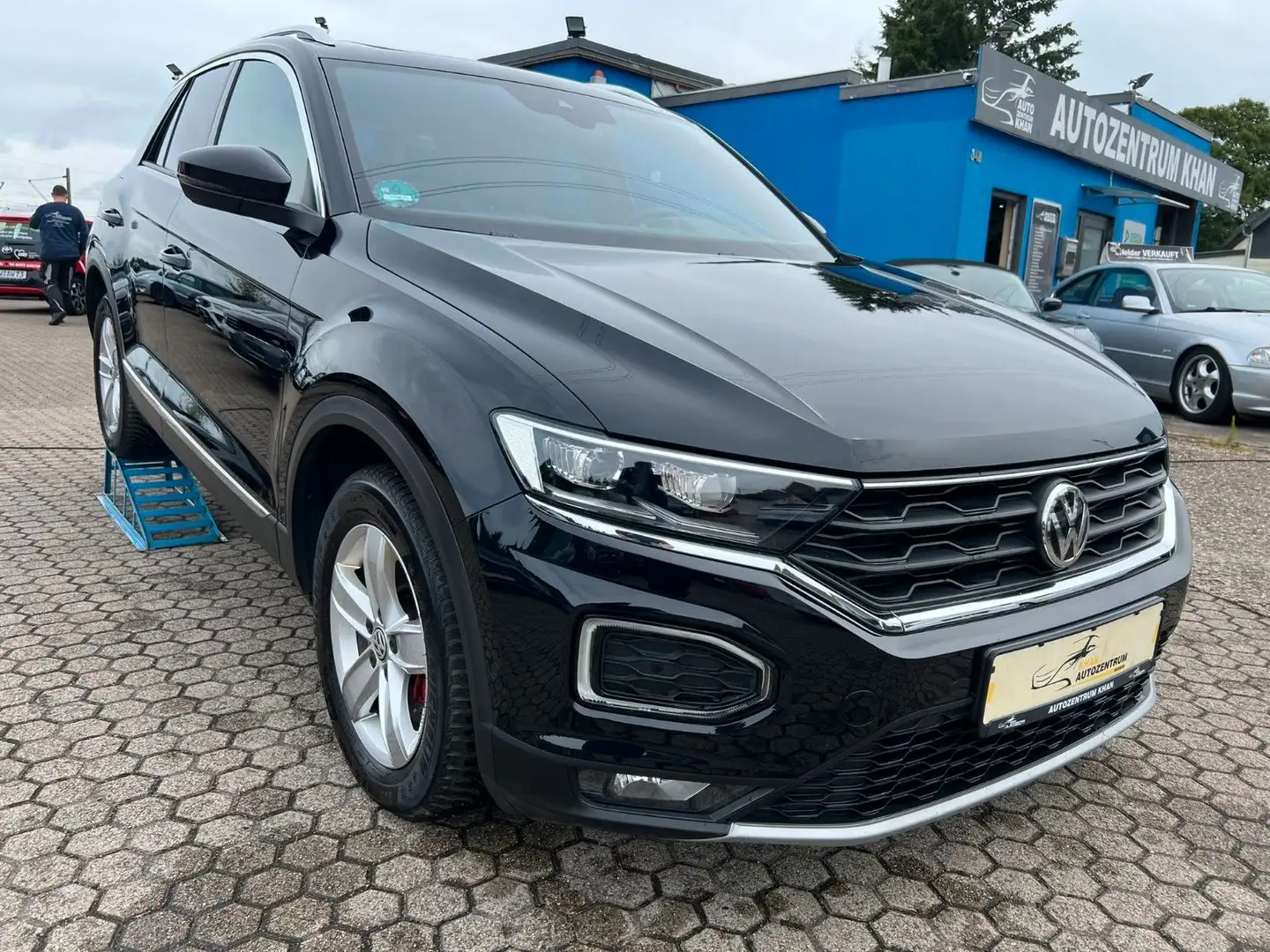 Volkswagen T-Roc Sport 4Motion/DSG/ACC/NAVI/SHZ/LED Schwarz - 1